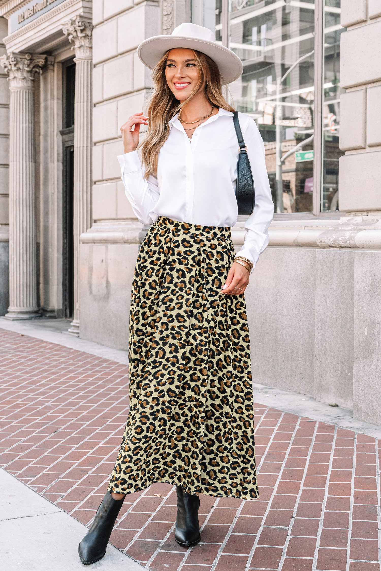【送料&関税込】Off-White Leopard Print Pleated Skirt 712e1fsT-YL._UY1000_.jpg