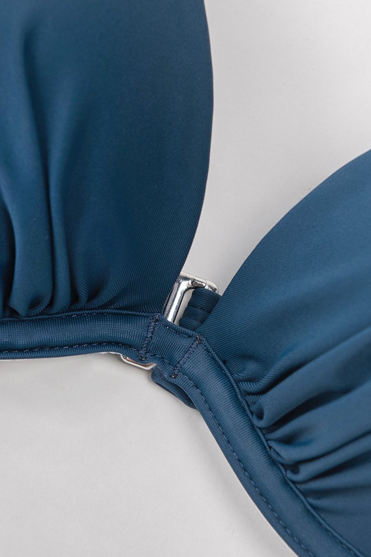 Haut de bikini bleu marine à armatures et bonnets moulés