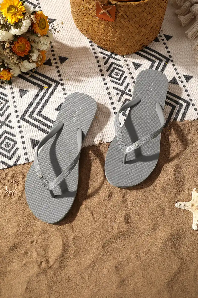 Sand Bar Rhinestone Grey Flip Flops – Cupshe