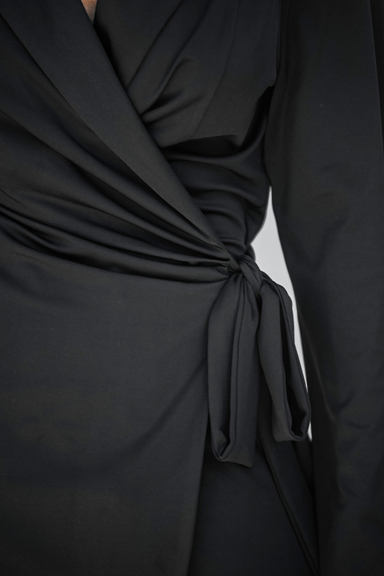 Robe mini portefeuille à ceinture