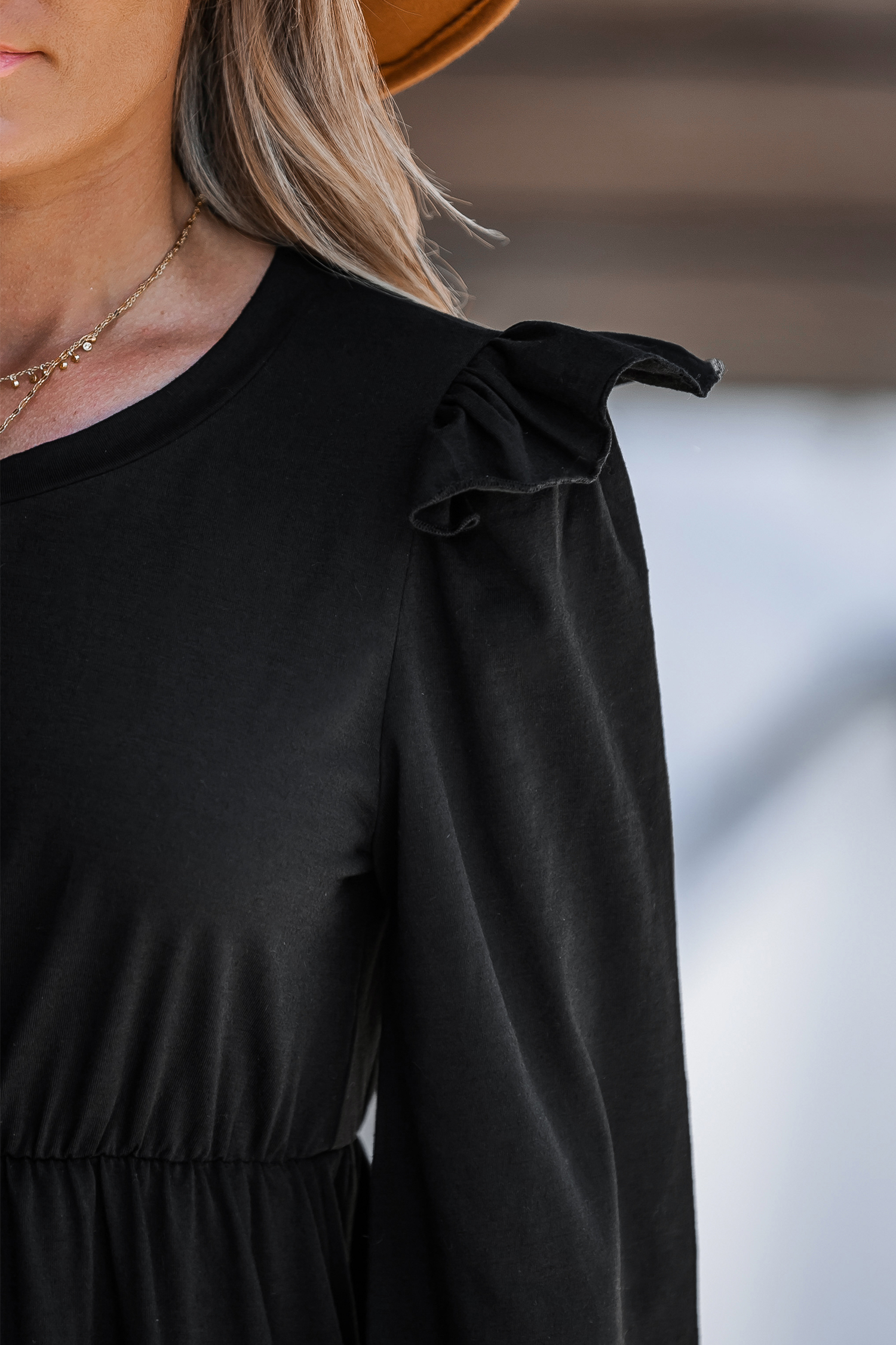 Robe mini à manches longues et à volants onyx