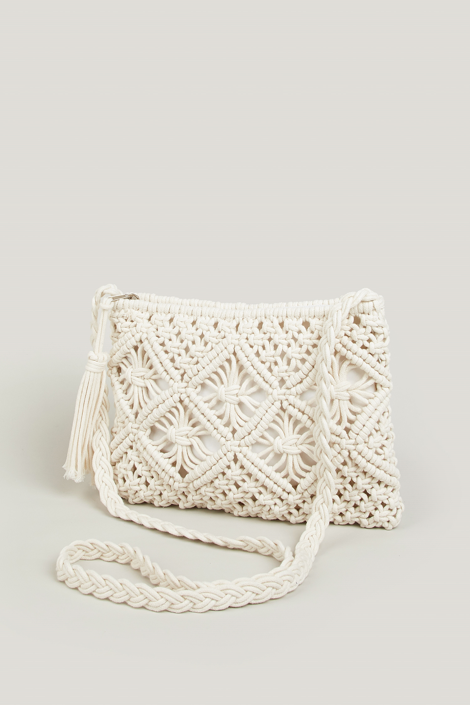 Tassel Straw Shoulder Bag