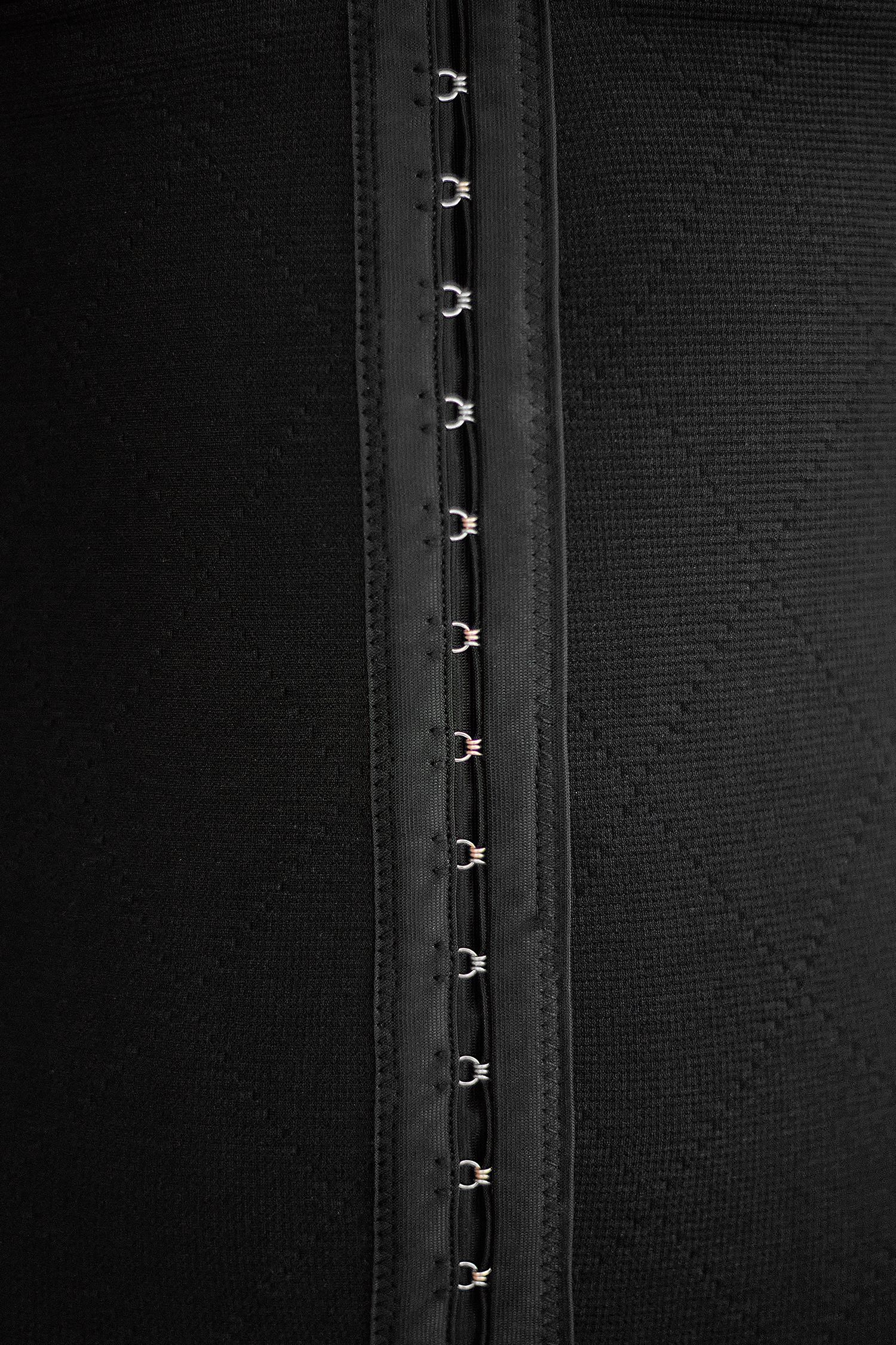 Corsé negro ajustable