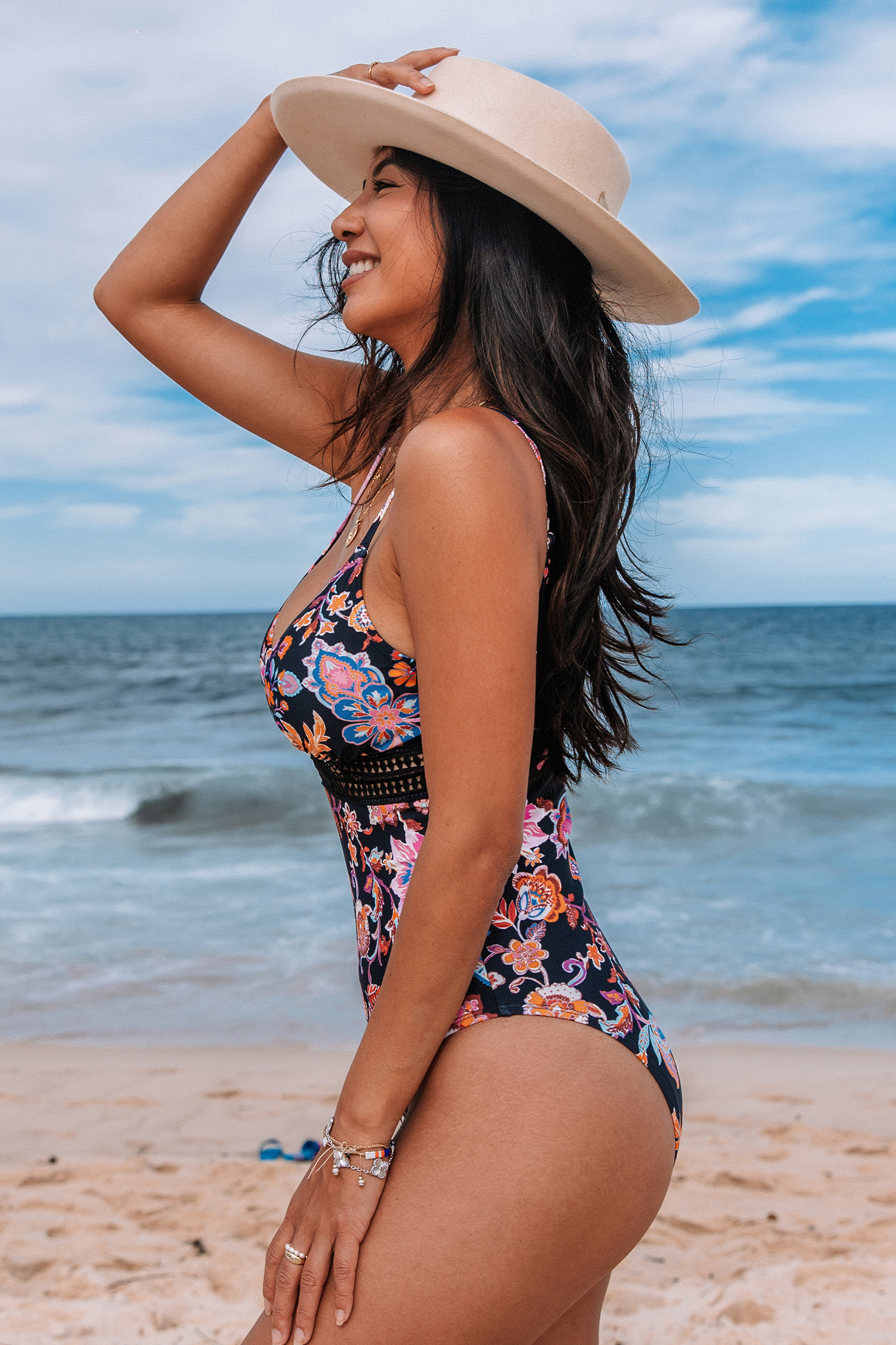【関税送料込】CUPSHE Floral V-Neck Cut-Out 水着 Floral V-Neck Cut-Out One-Piece