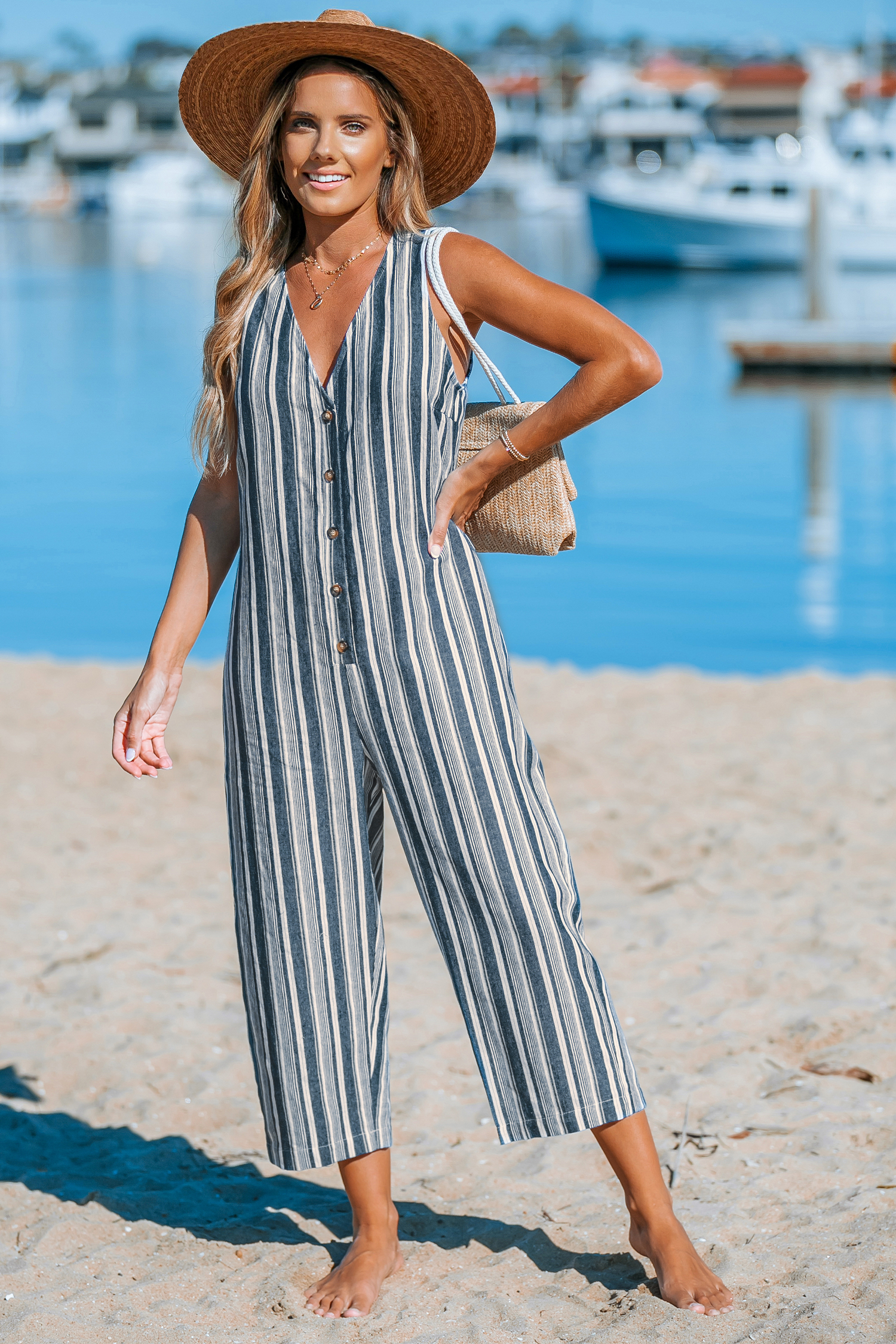 Gestreifter Jumpsuit mit Knopfleiste und lockerer Passform