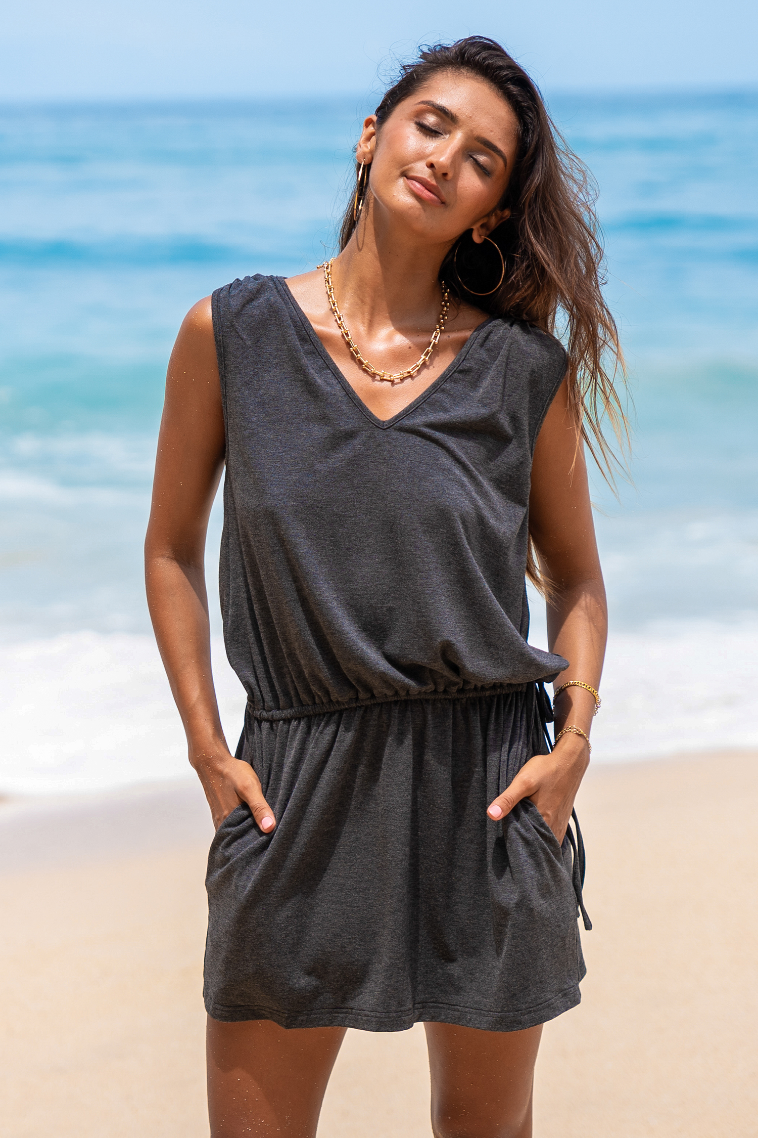 Sleeveless V-Neck Backless Dress