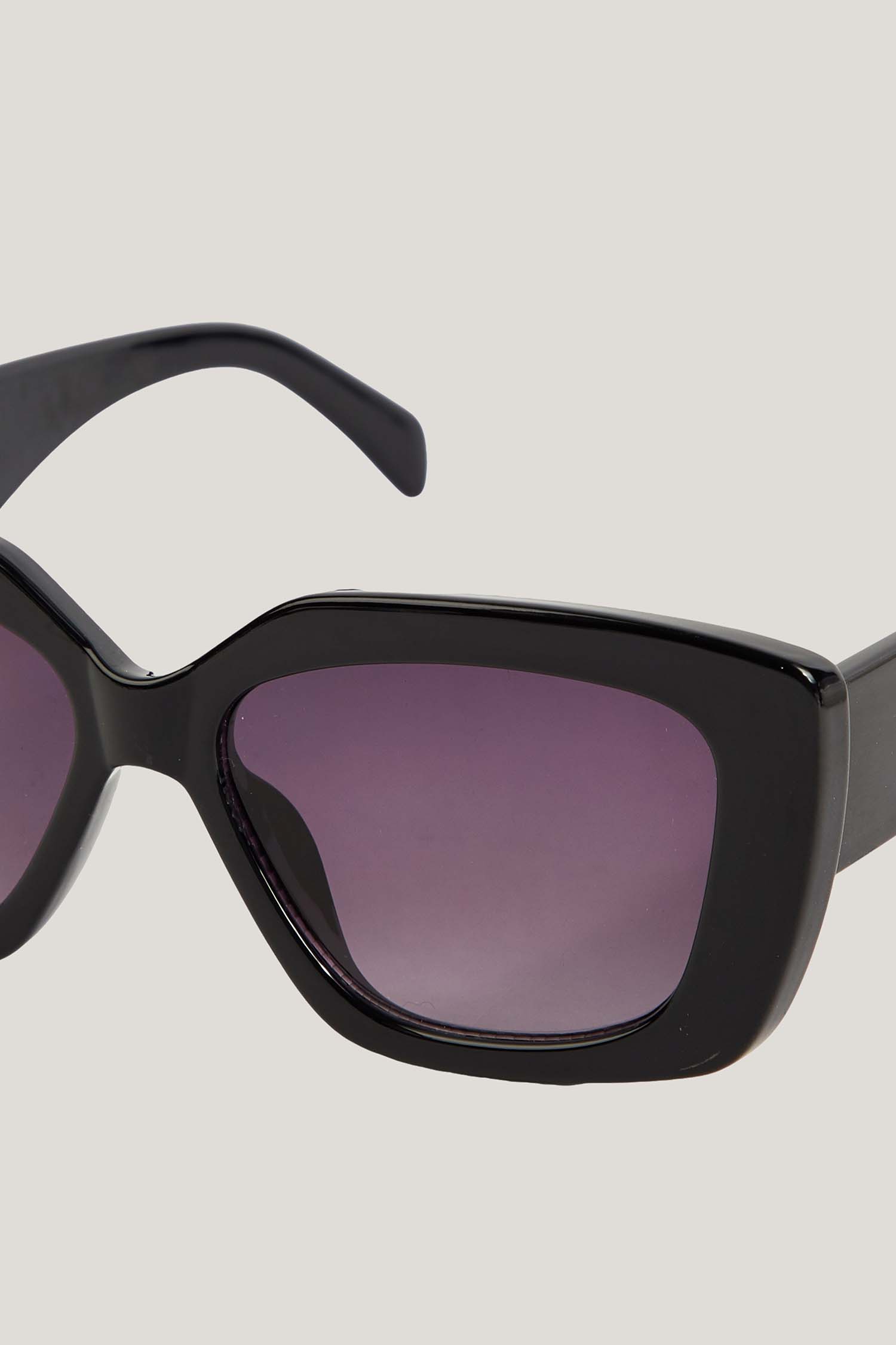 Square Black Sunglasses