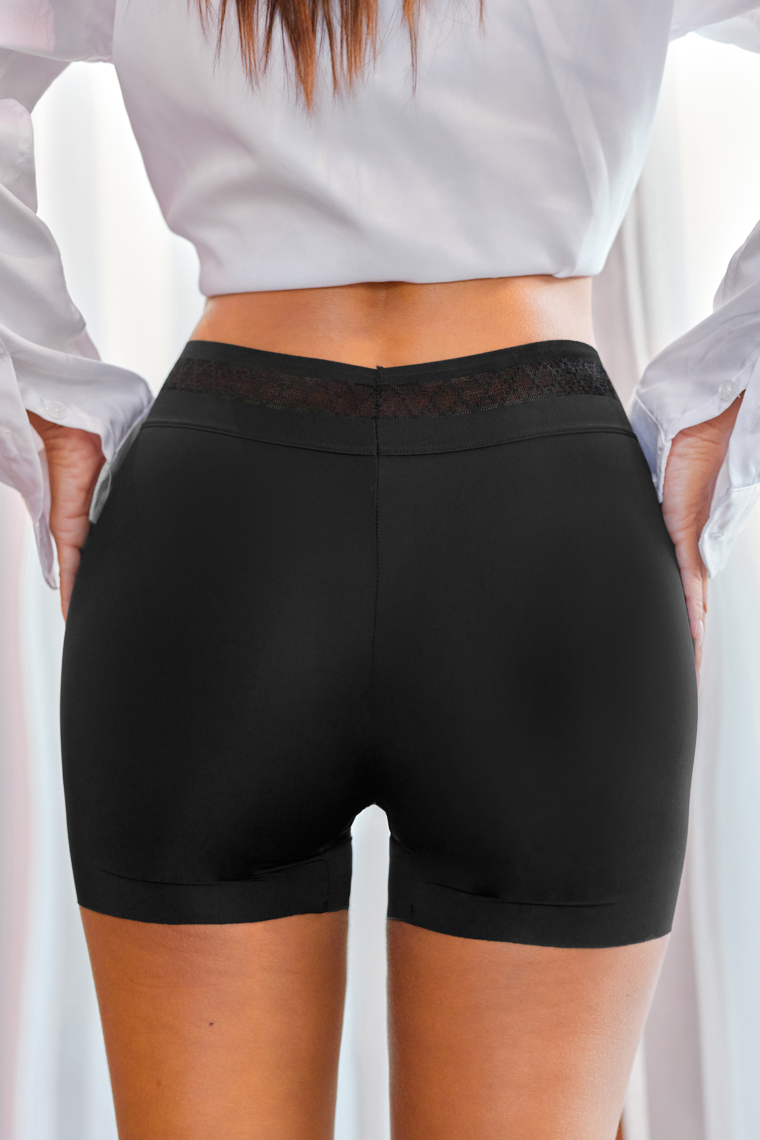 Calzoncillos negros Slim & Sculpt de talle alto que realzan el trasero