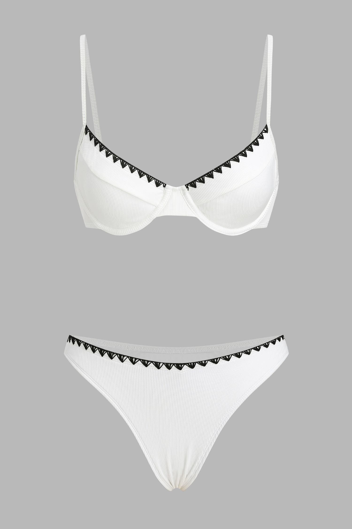 Shell Stitched Underwire Bikini Top & Extra Cheeky Bottoms Set