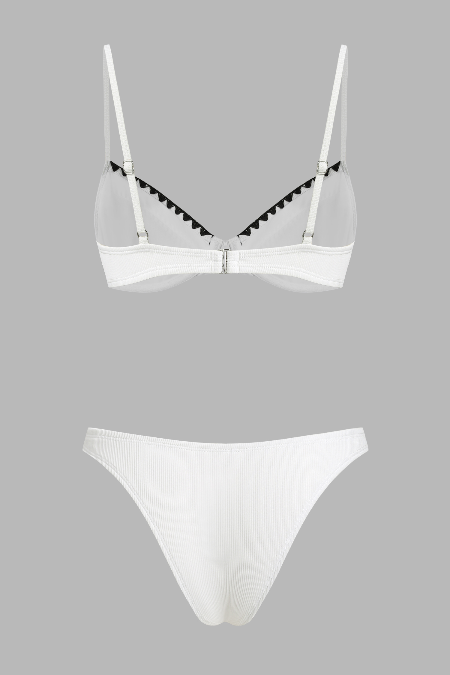 Shell Stitched Underwire Bikini Top & Extra Cheeky Bottoms Set
