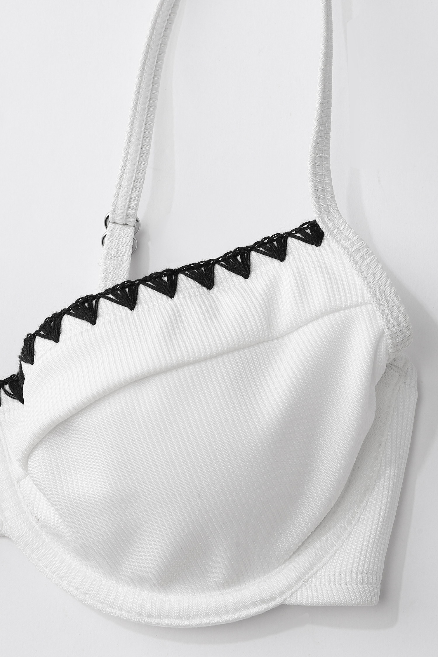Shell Stitched Underwire Bikini Top & Extra Cheeky Bottoms Set