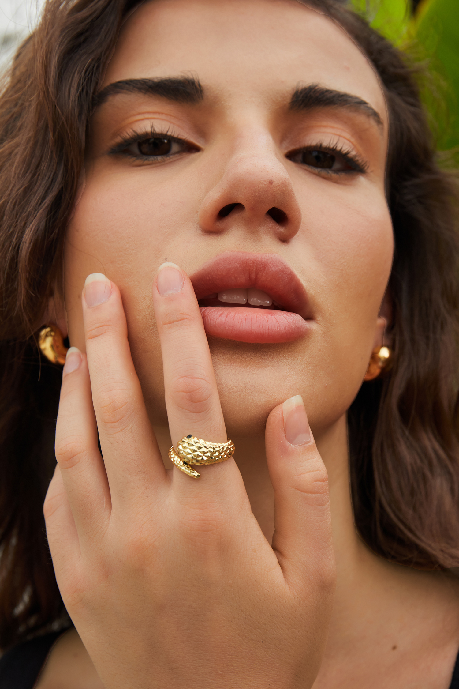 Anillo de serpiente dorado