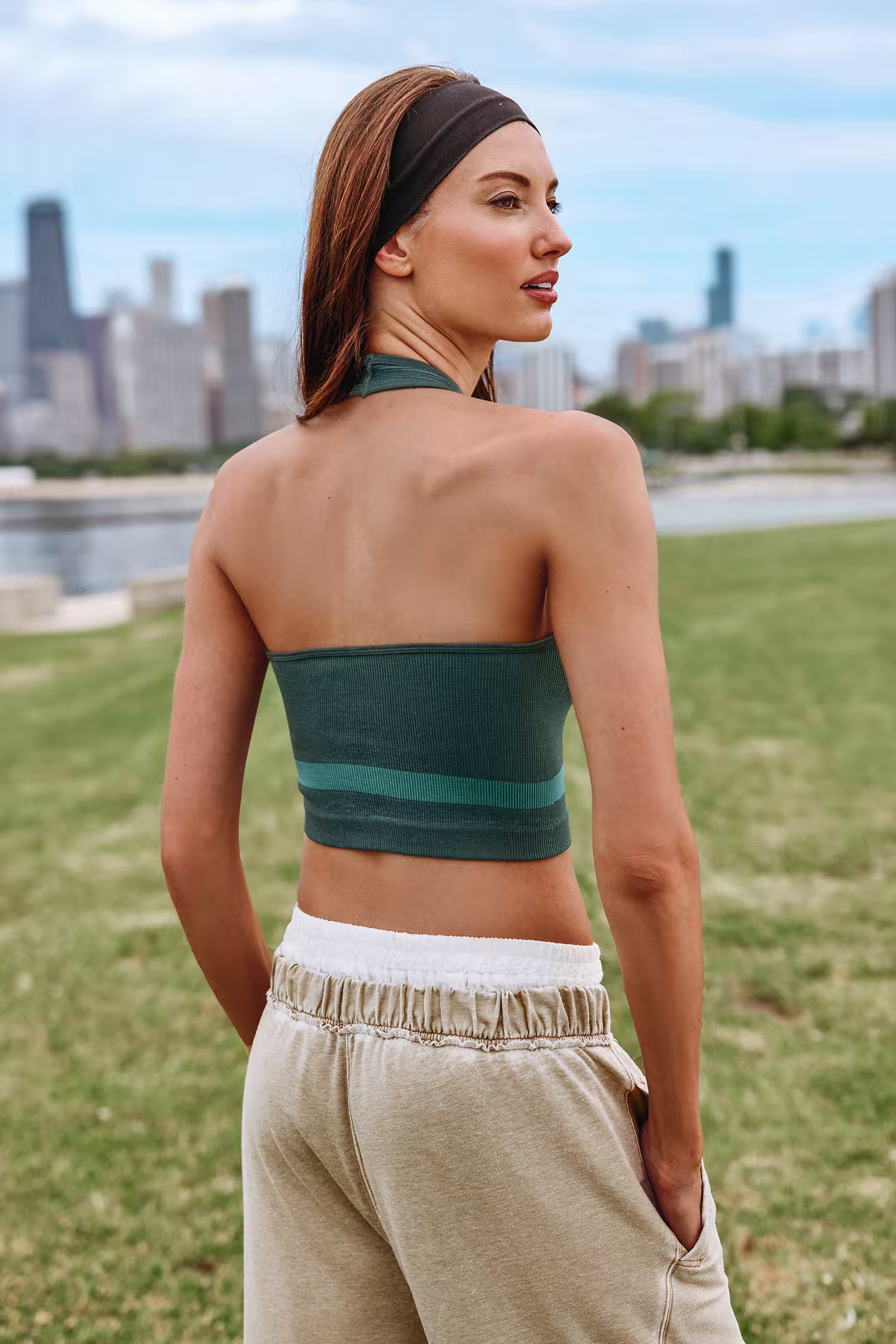 Seamless Green Sporty U-Neck Sleeveless Crop Top