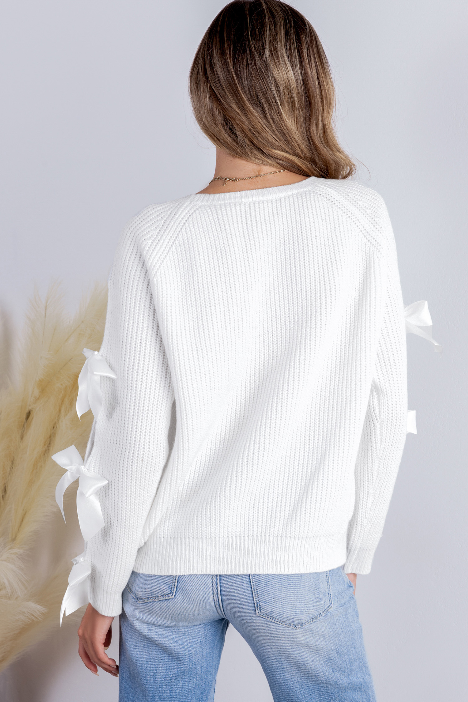 Cupshe White Bow-embellished Long Sleeve Sweater In White