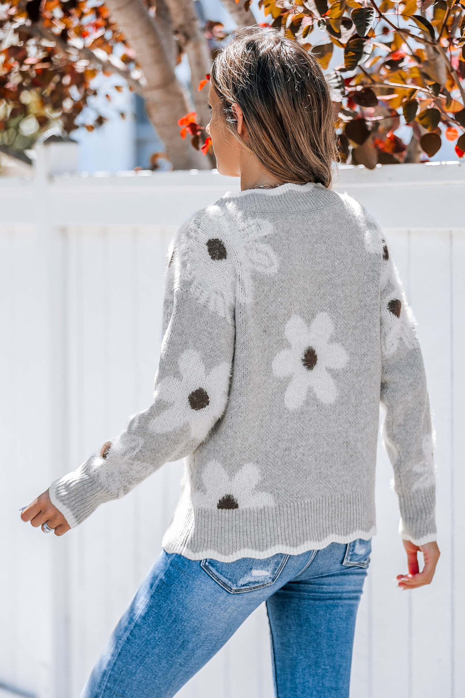 トップス Urbanic30 scallop cardigan free size Urbanic30 Scallop Cardigan on Bunjang Global Site.