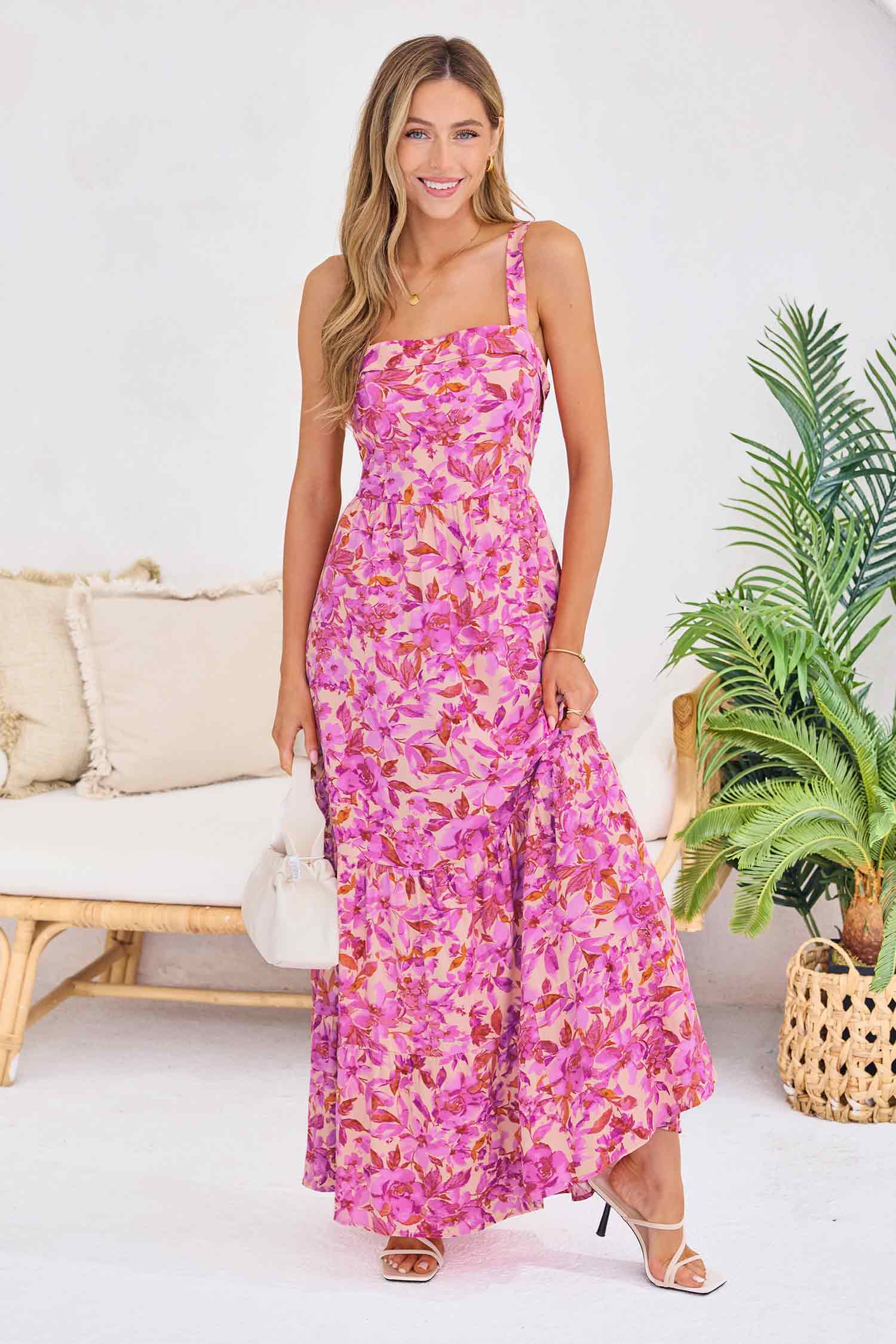 Vestido largo sin mangas con escote cuadrado y estampado floral