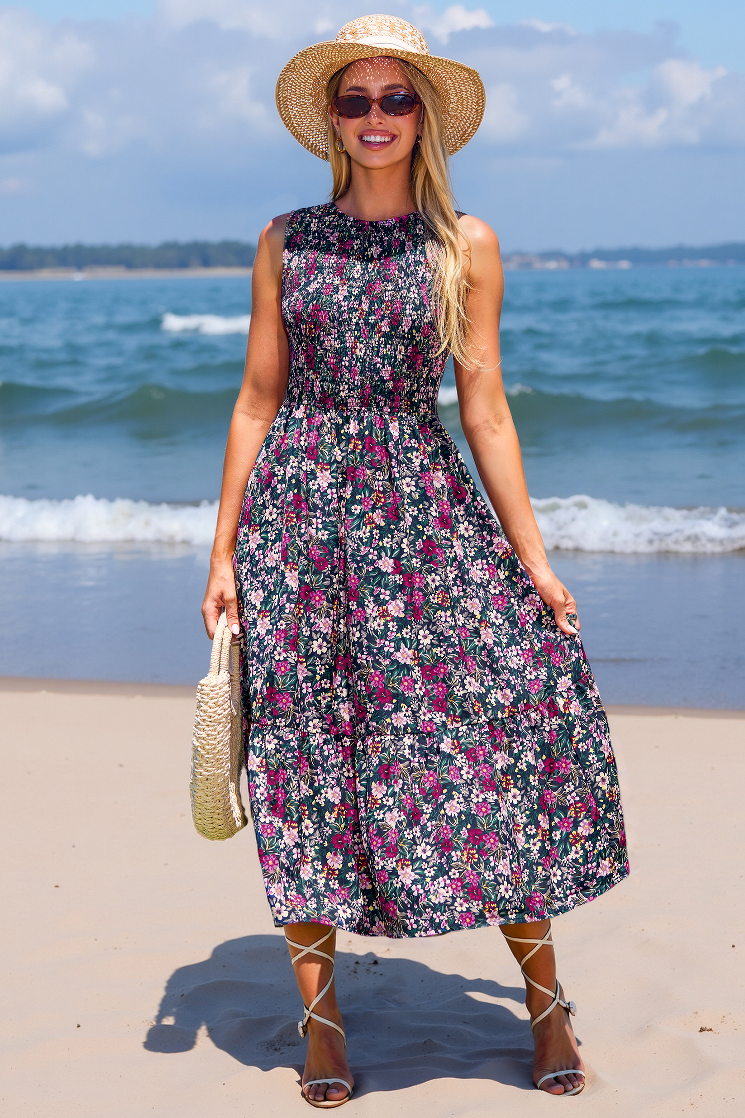 Vestido midi sin mangas con escote fruncido y estampado floral oscuro