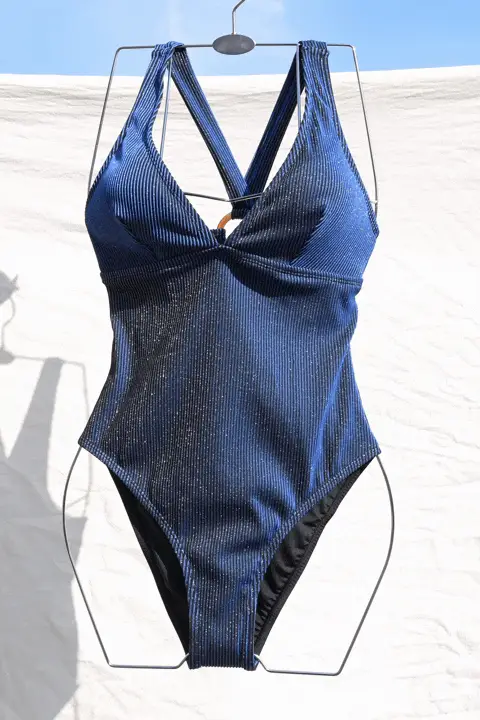 Marineblauer Glitzer-Badeanzug mit tiefem Ausschnitt