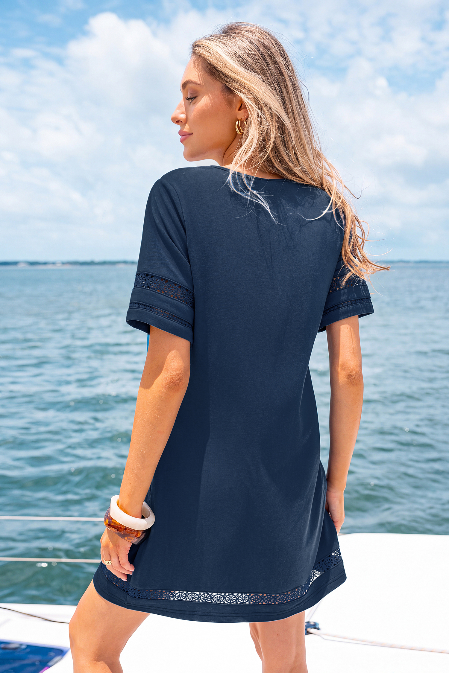 Blaues Rundhals Kurzarm Mini-Shirtkleid
