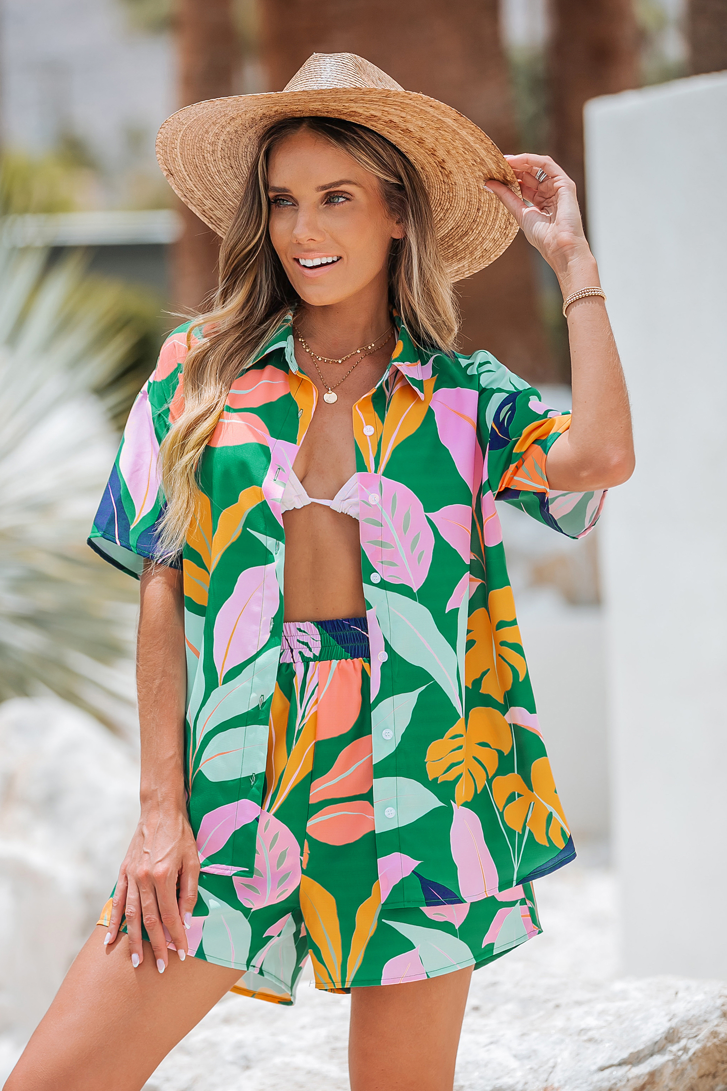 Koszula z obniżonym rękawem i nadrukiem w tropikalne liście