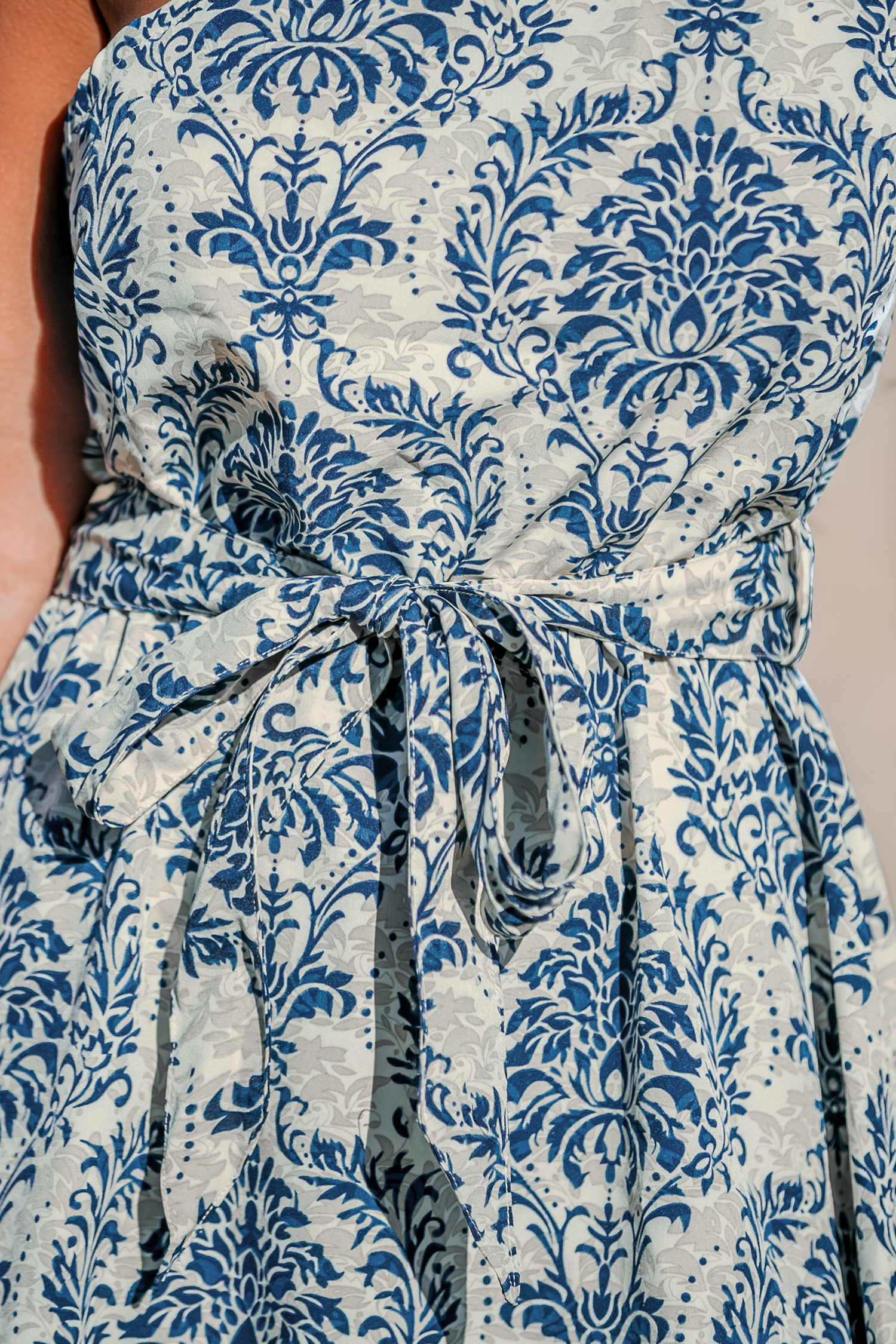 【Karen Millen】フローラル タイネック織り ミニドレス bkk22020_floral_xl?pdp.template