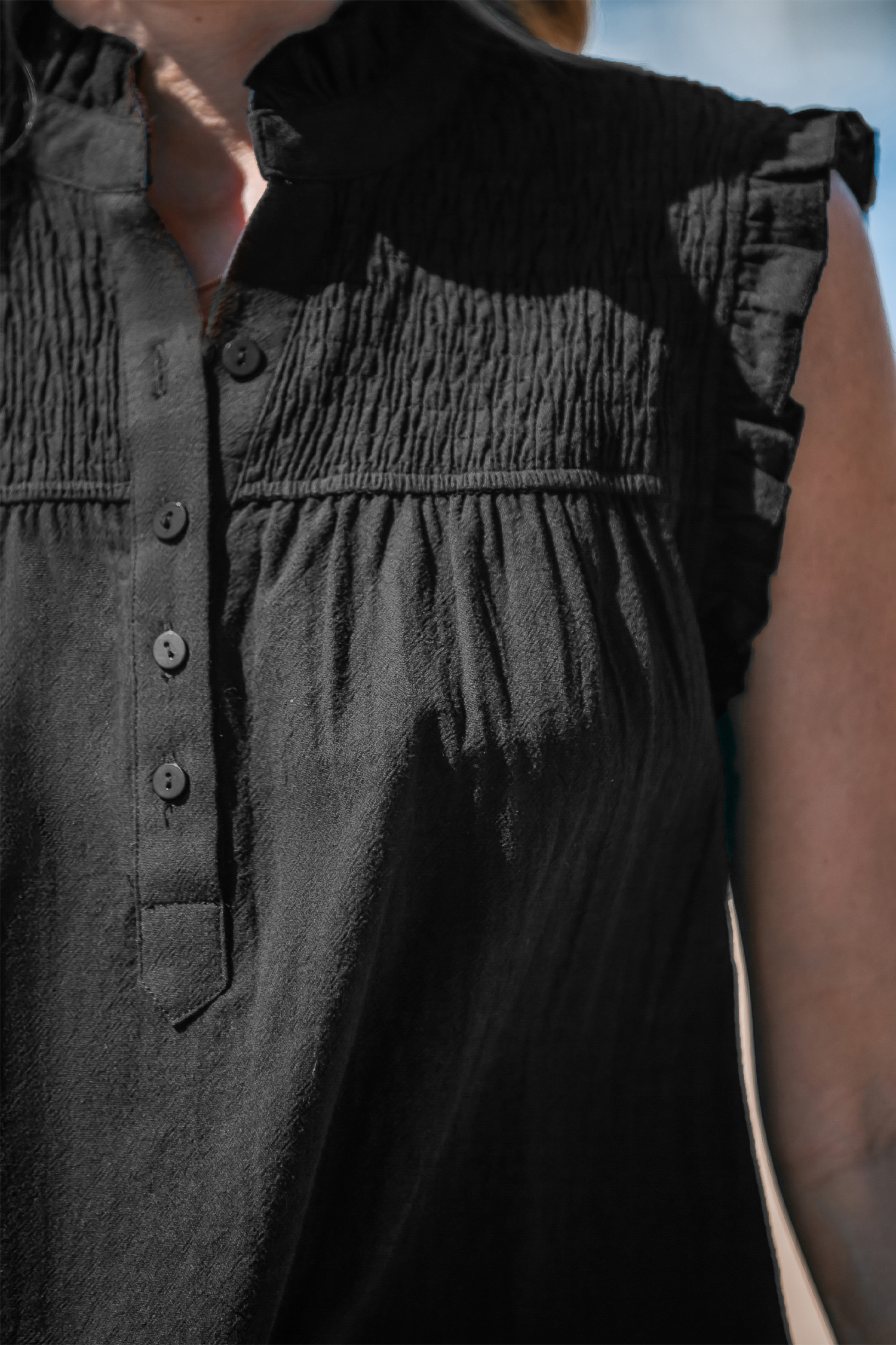 Black Ruffled Standing Collar Linen Tank