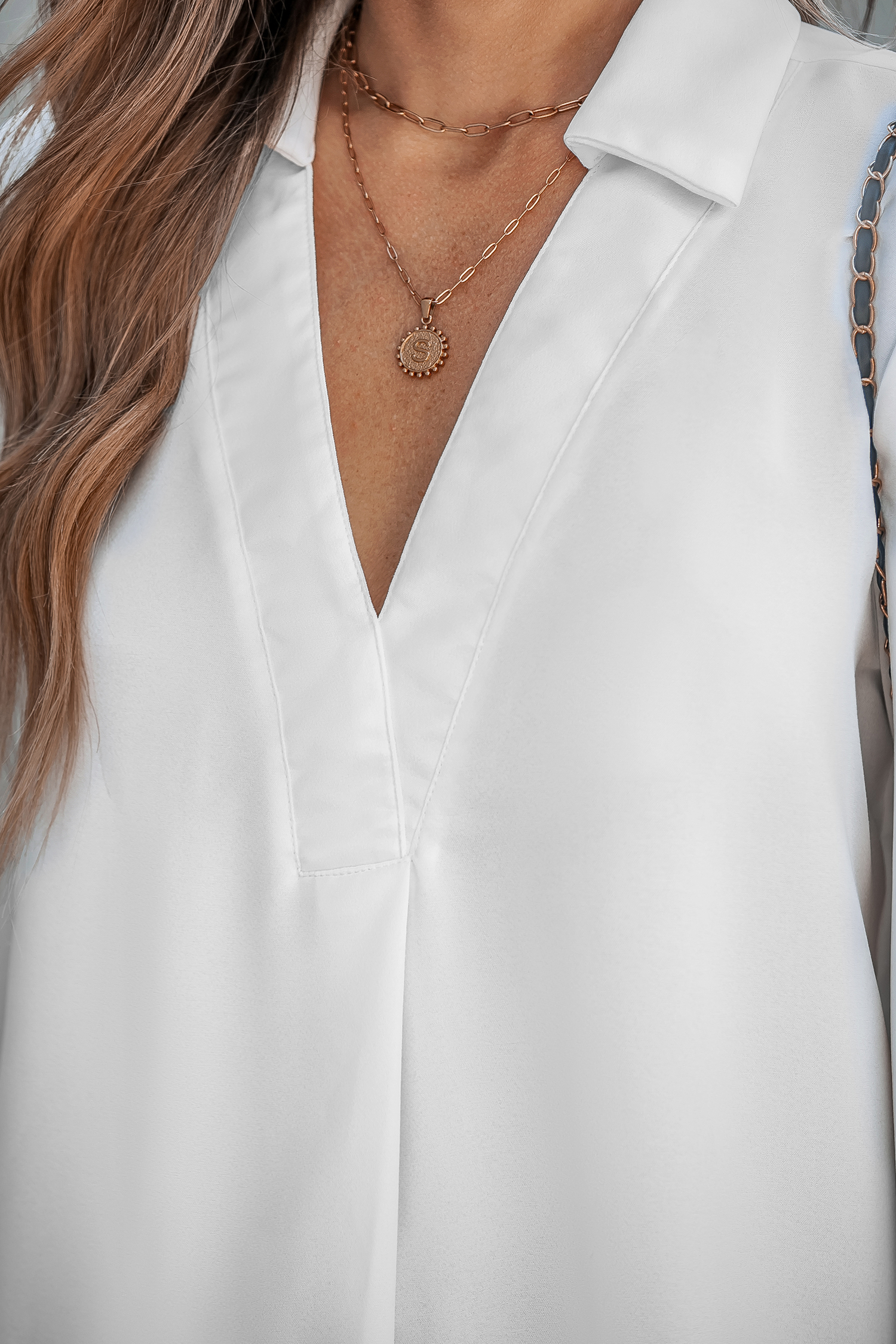 White Collared V-Neck Long Sleeve Top