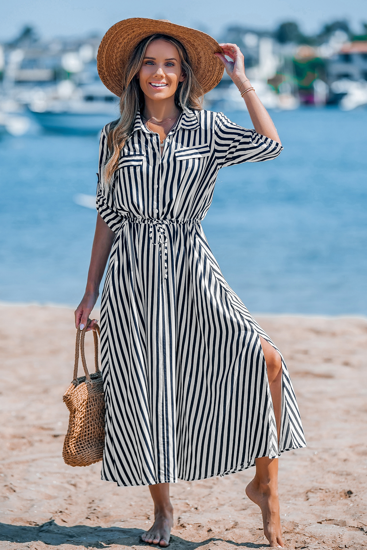 Robe midi avec col à demi manches bleu marine et blanche