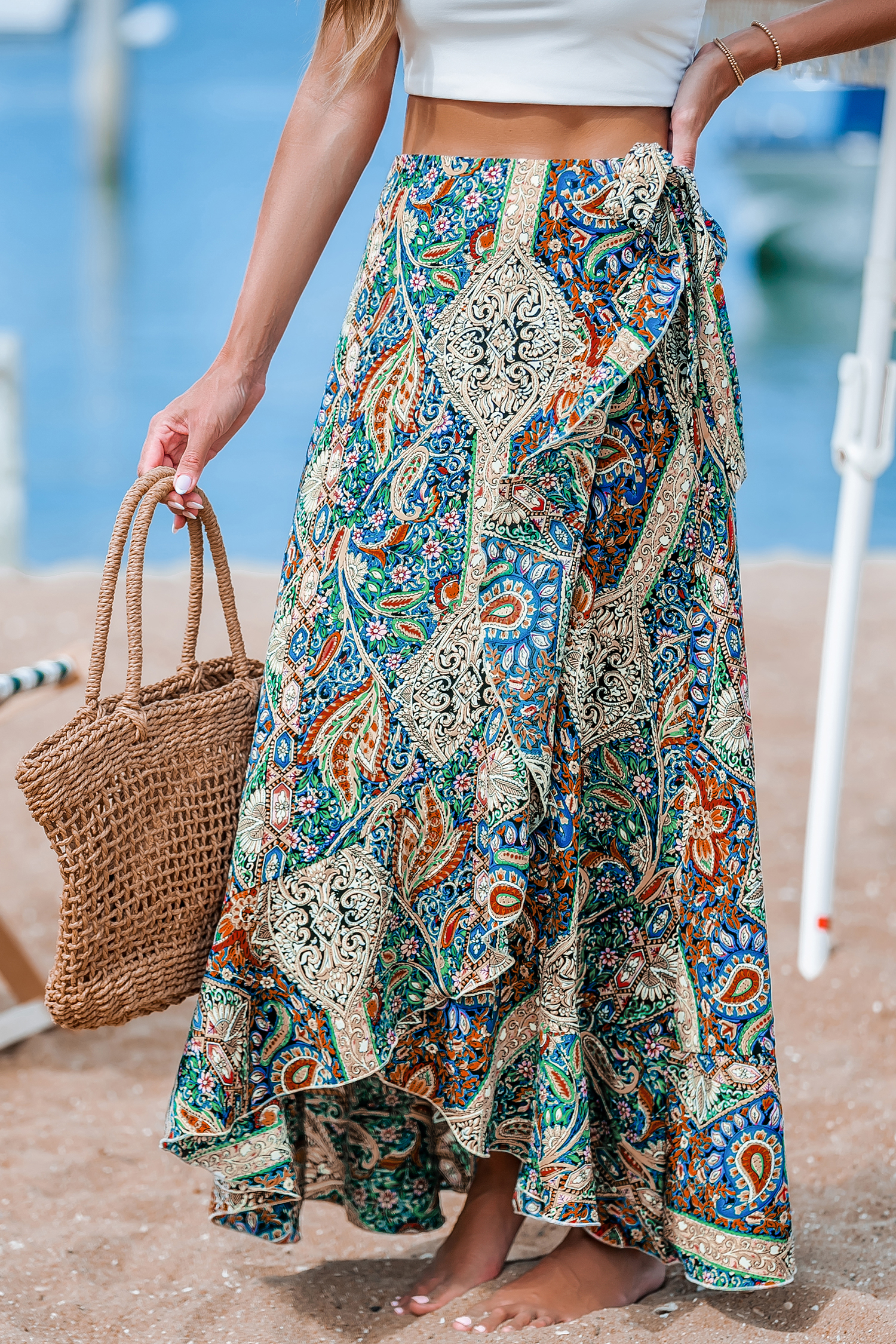 Falda larga con dobladillo asimétrico cruzado de cachemira