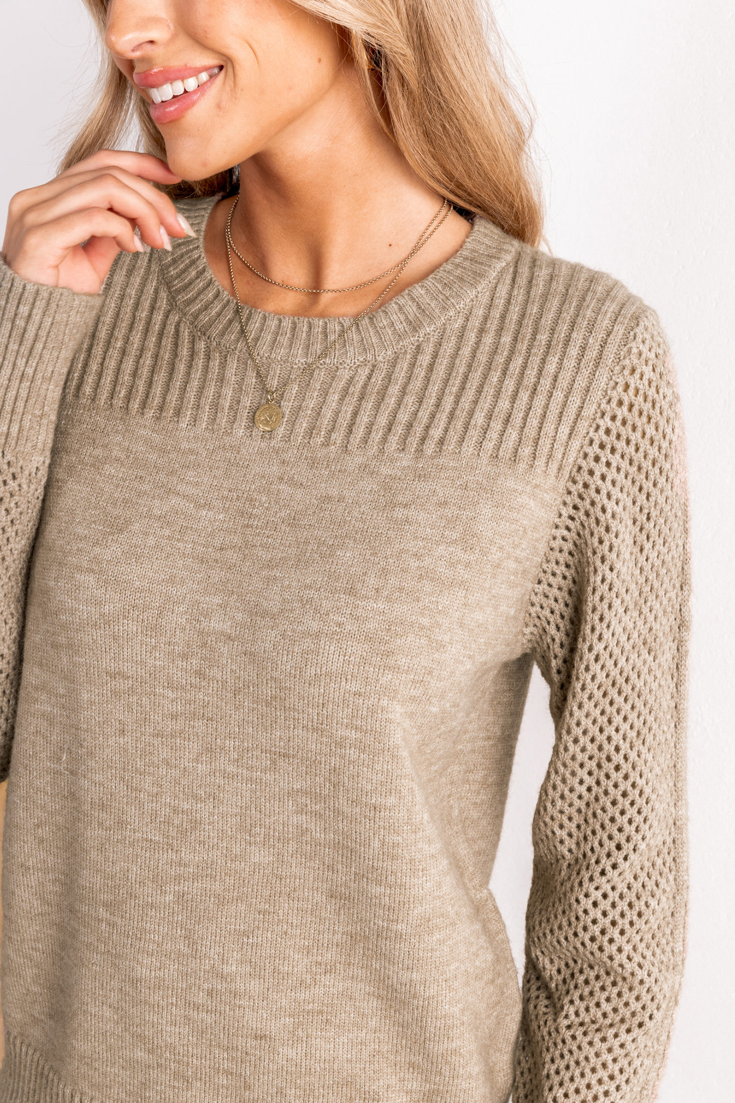 トップス Scallop Cut Knitted Pullover 846203_019810?$fullBpdp$