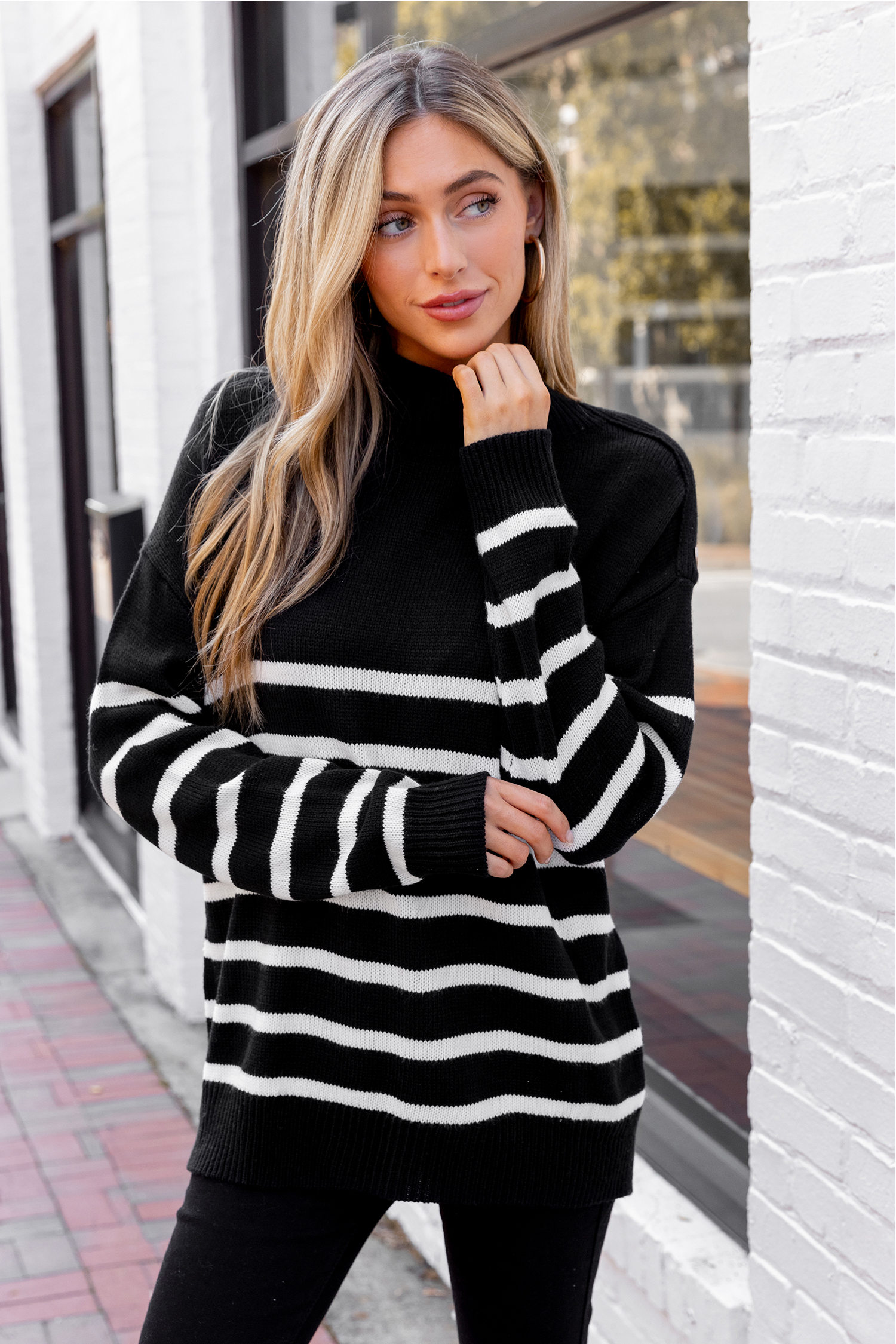 Jersey de cuello alto de manga larga con rayas negras
