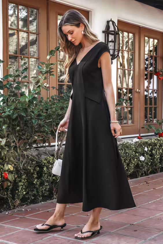 Schwarzes Ärmelloses V-Ausschnitt Maxikleid