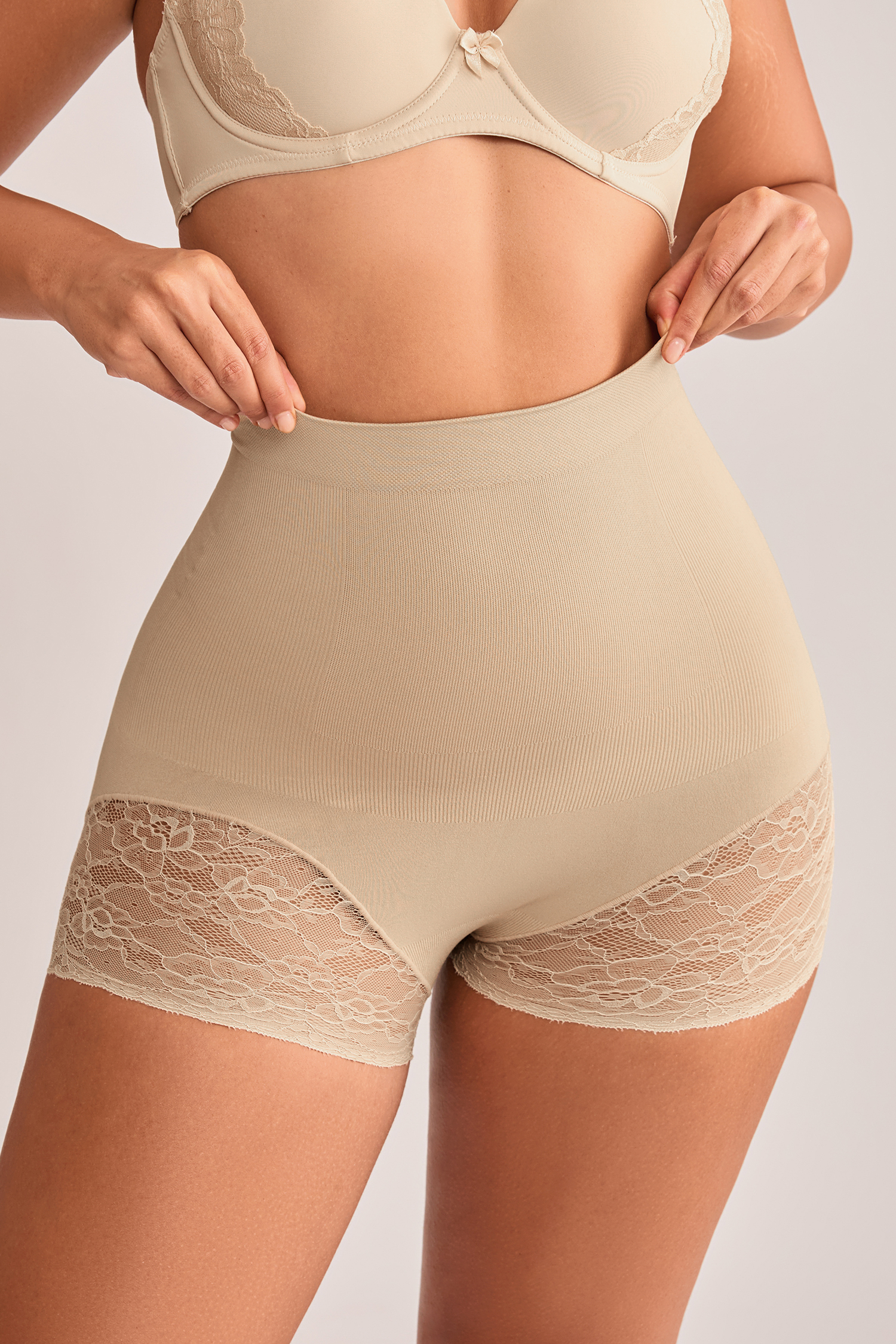 Culotte gainante couleur nude gainante ventre plat +