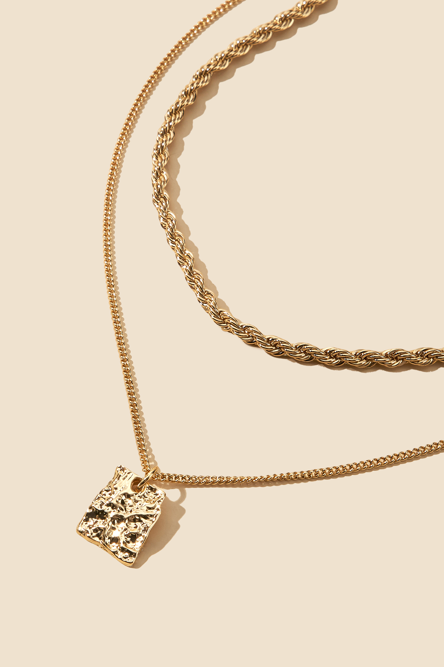 Collana color oro con sezione aurea