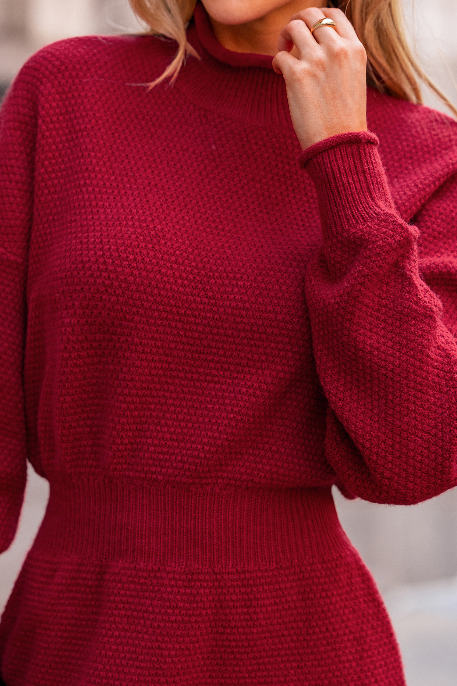 Robe pull courte rouge col roulé