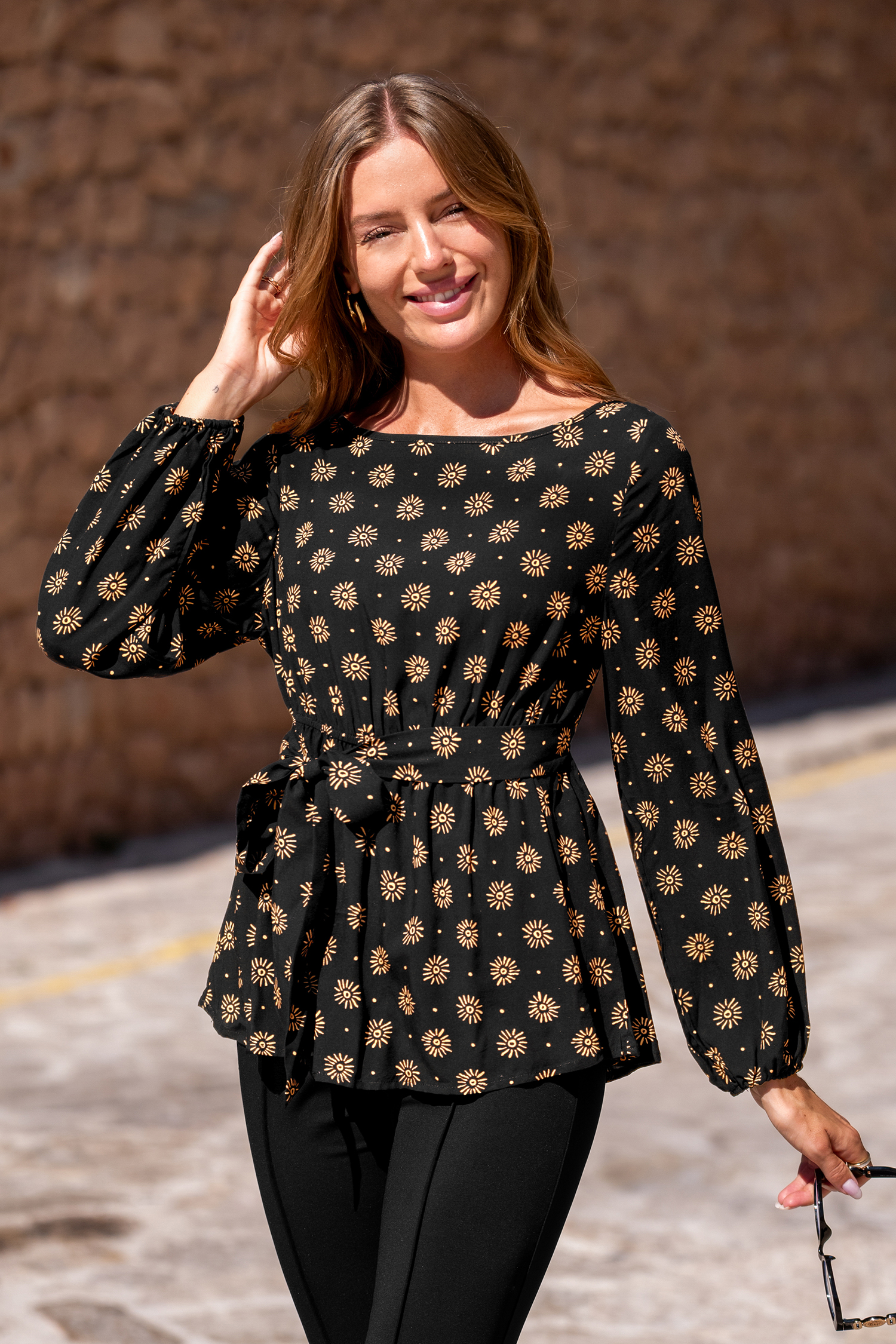 Cupshe Uptown Moves Black Top In Black