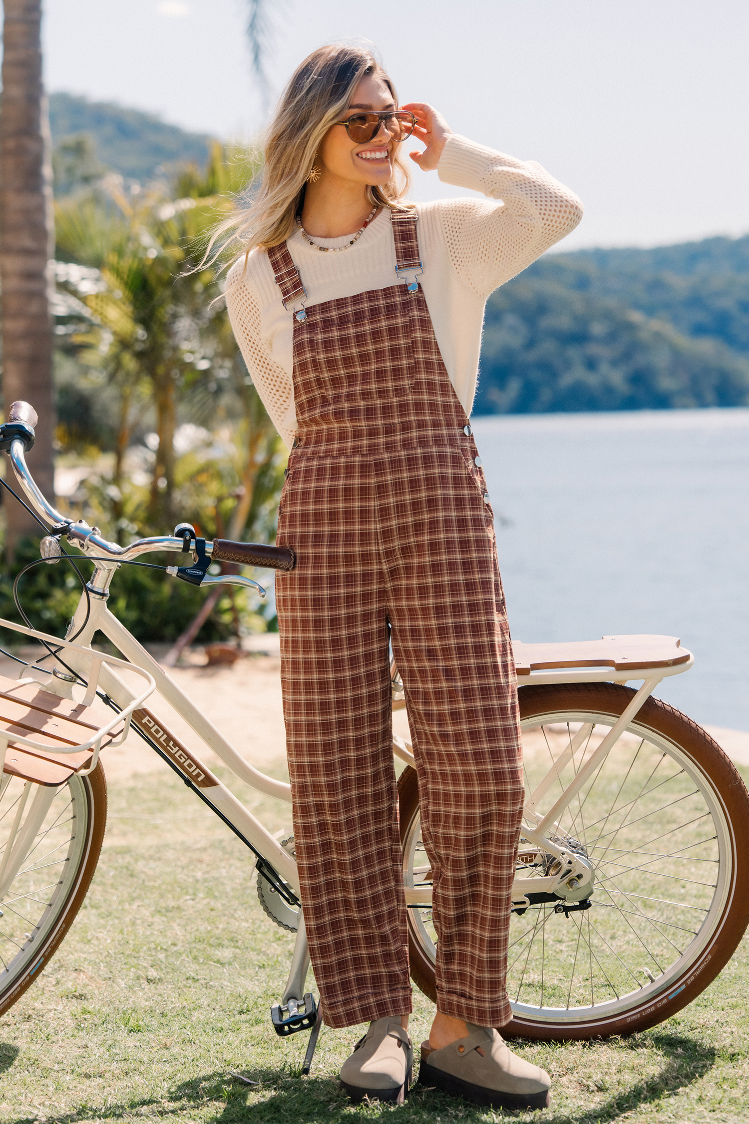 Salopette à carreaux col carré