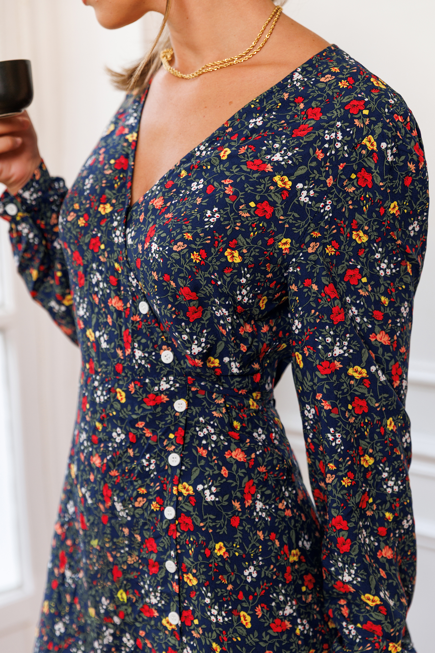 Robe portefeuille courte florale col V