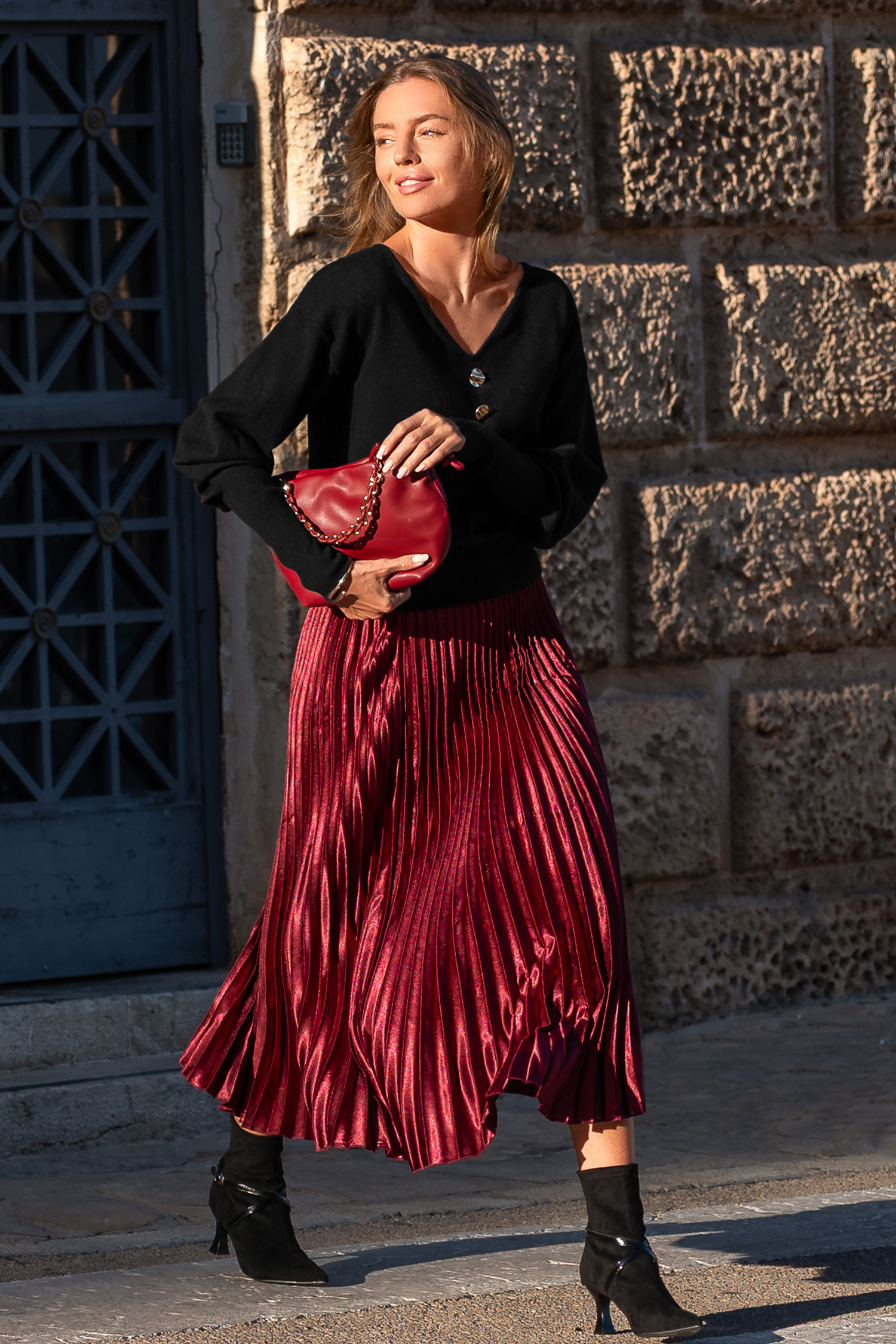 Cupshe Low Light Black Sweater