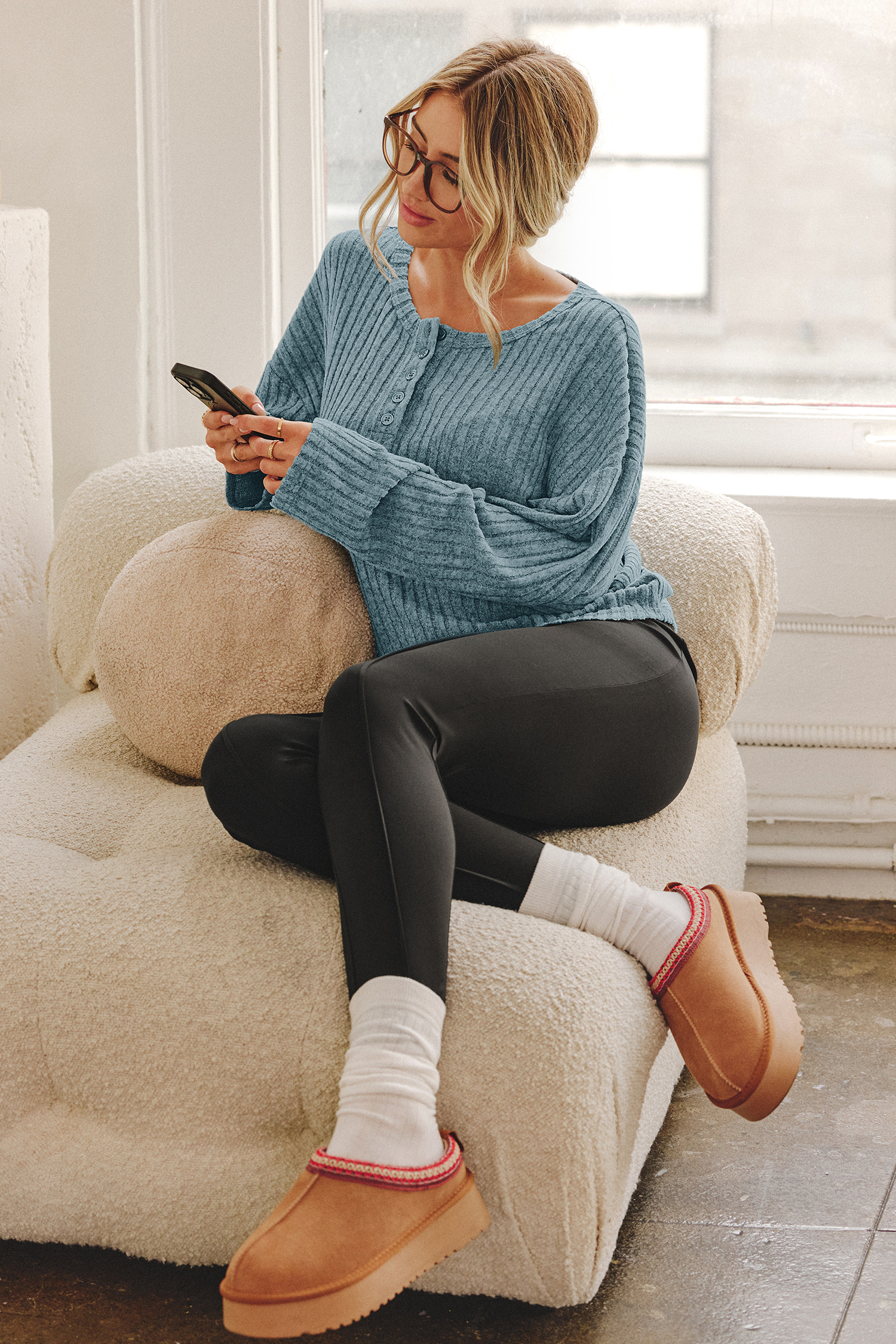 T-shirt gris boutons sur le devant