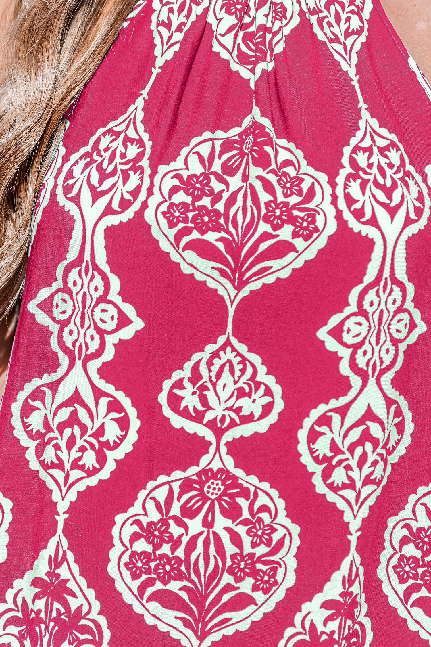 Sukienka mini Sunny Haze z kwiatowym nadrukiem