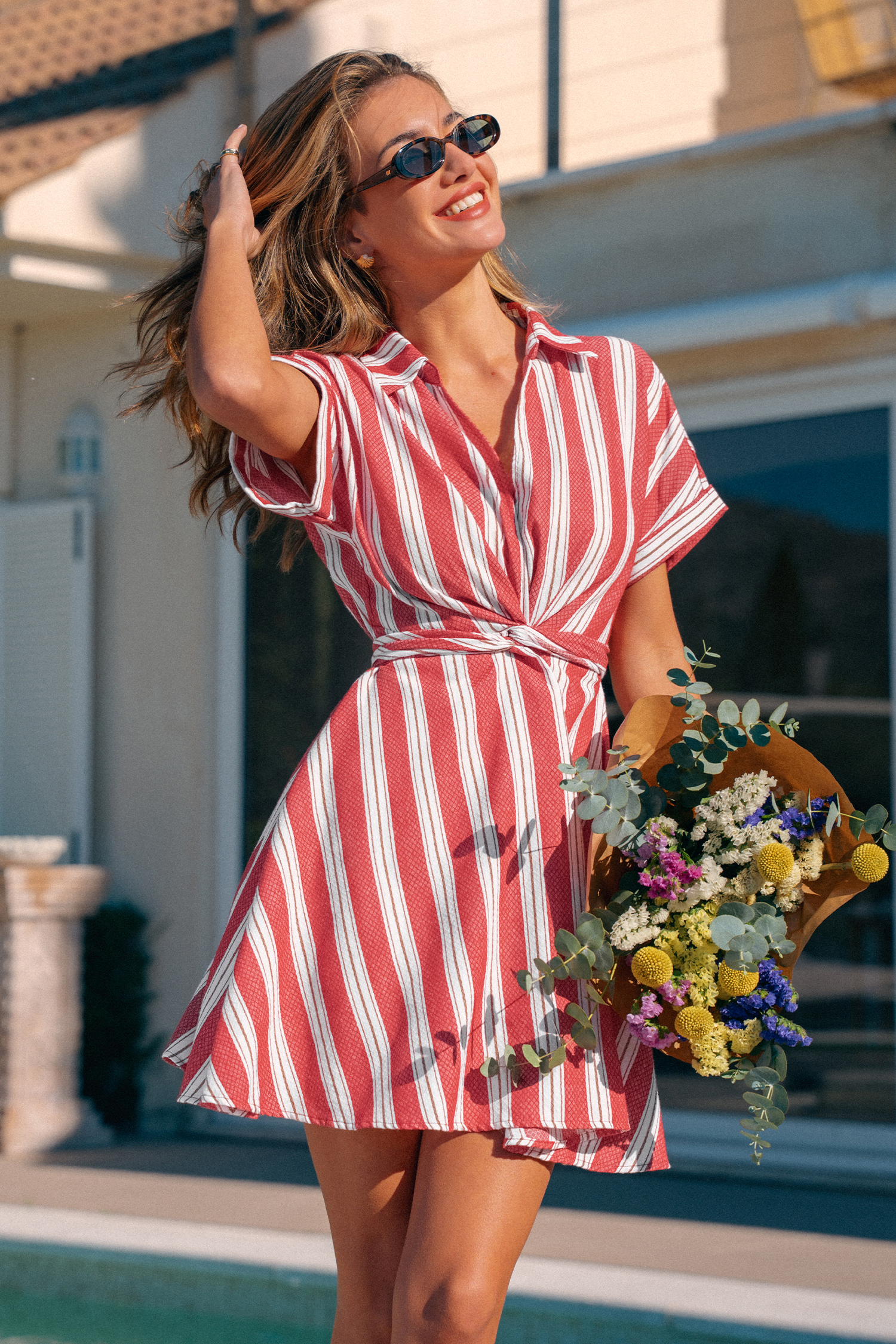 Robe chemise courte à rayures manches courtes