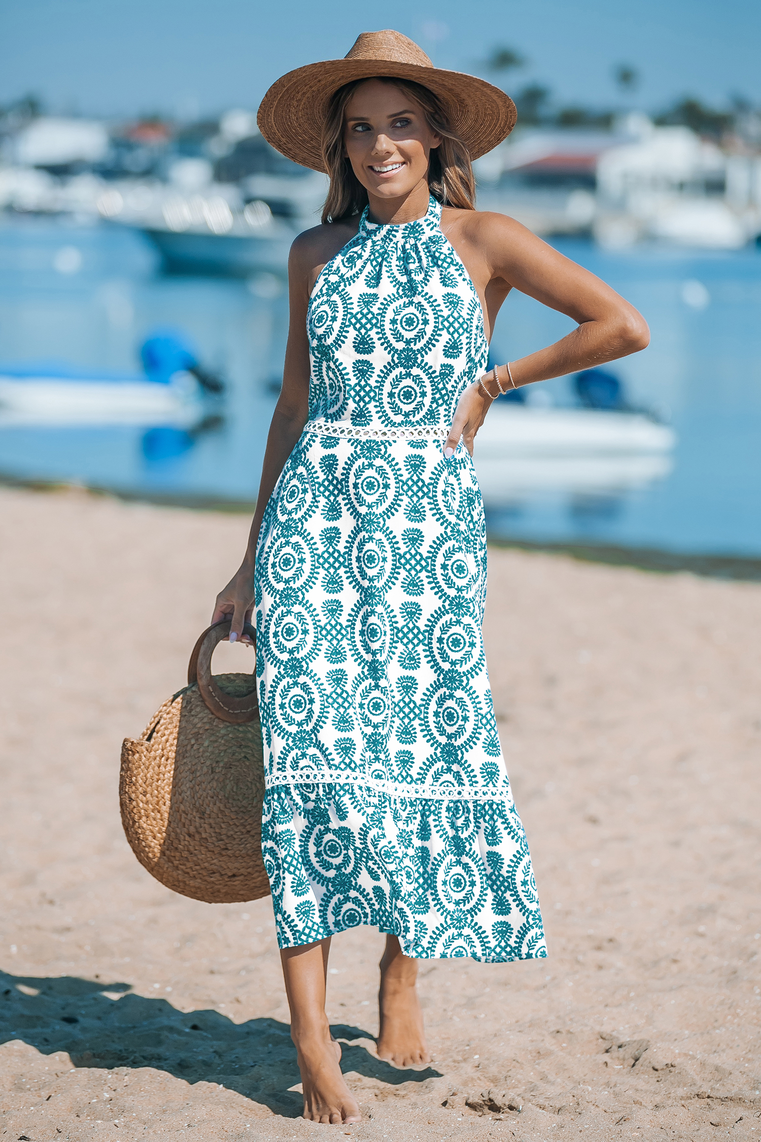 Robe midi sans manches à col haut tissée