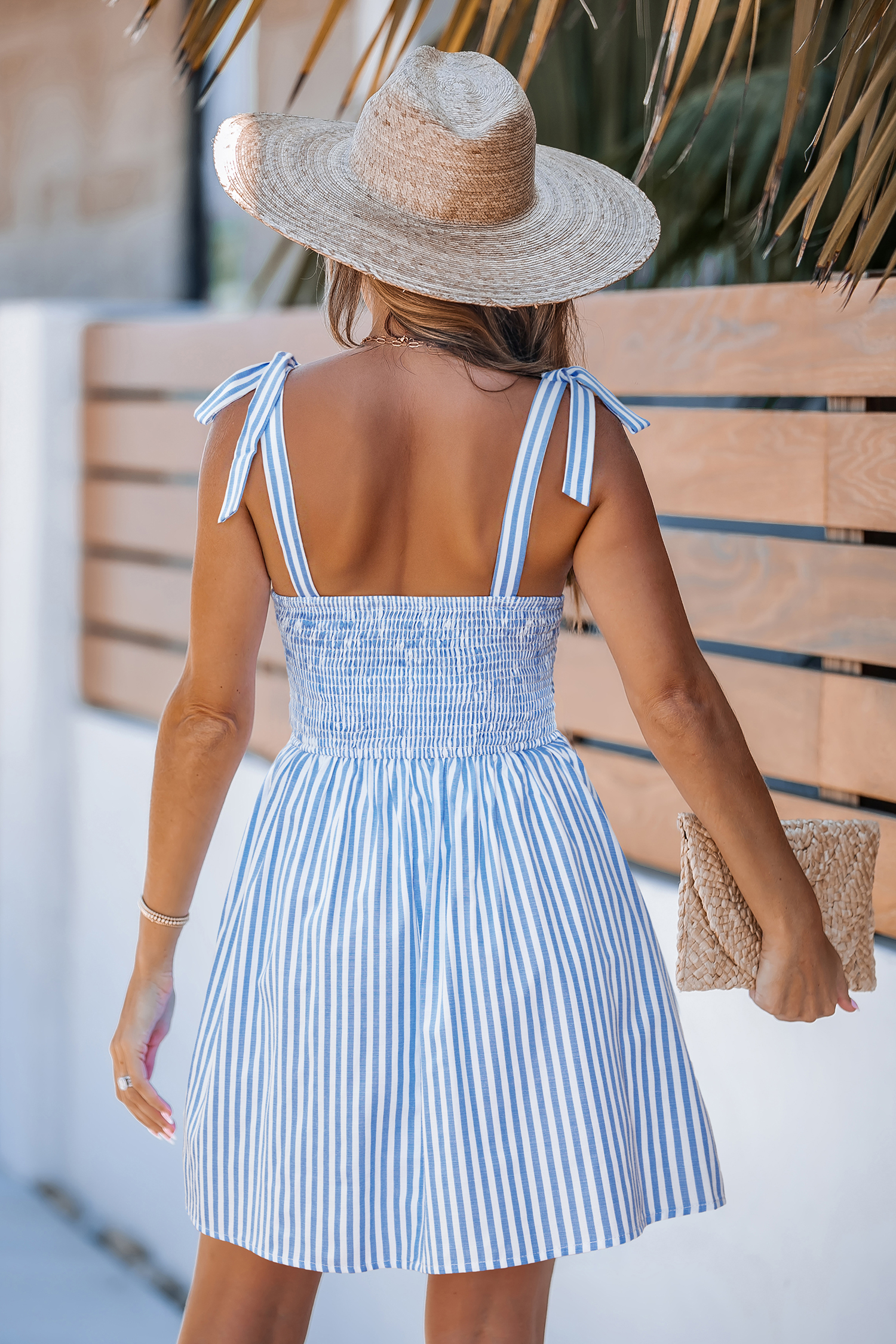 Robe de plage courte à rayures