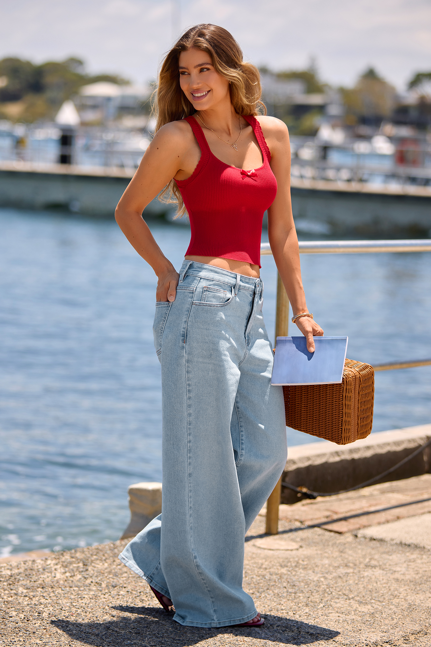 Débardeur rouge col U