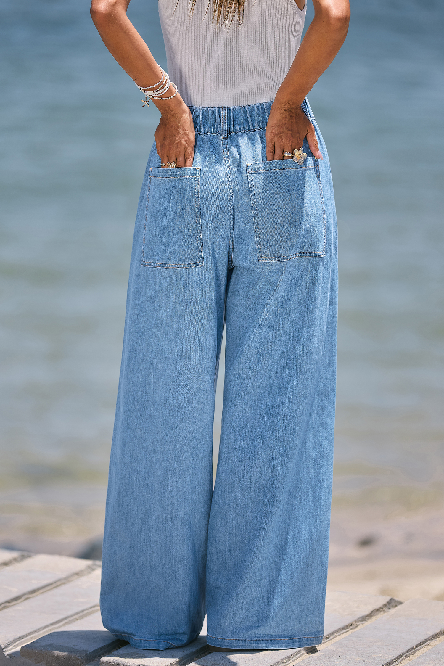 Chi è lei Blue Jeans