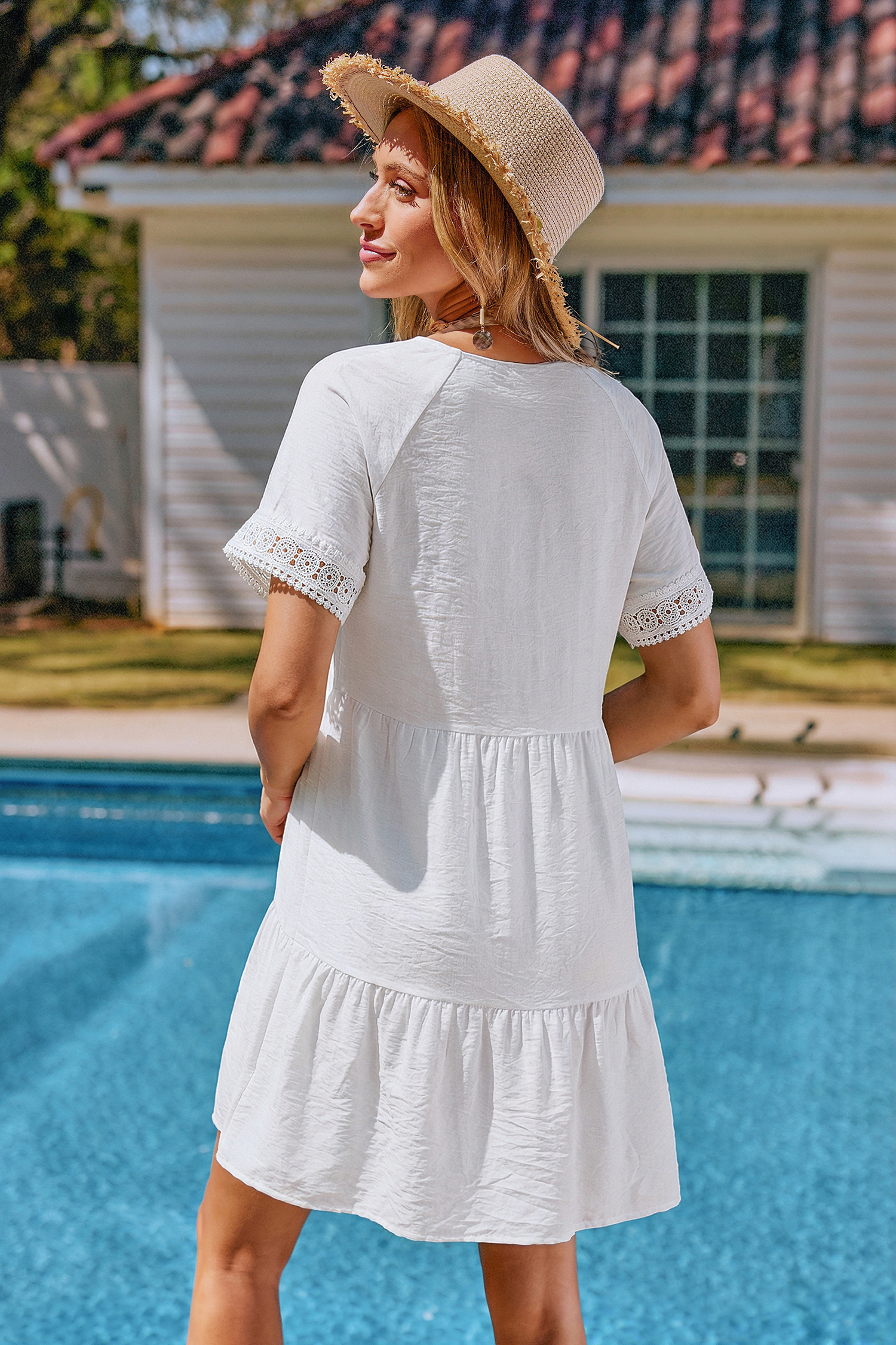 Robe cover up courte manches courtes