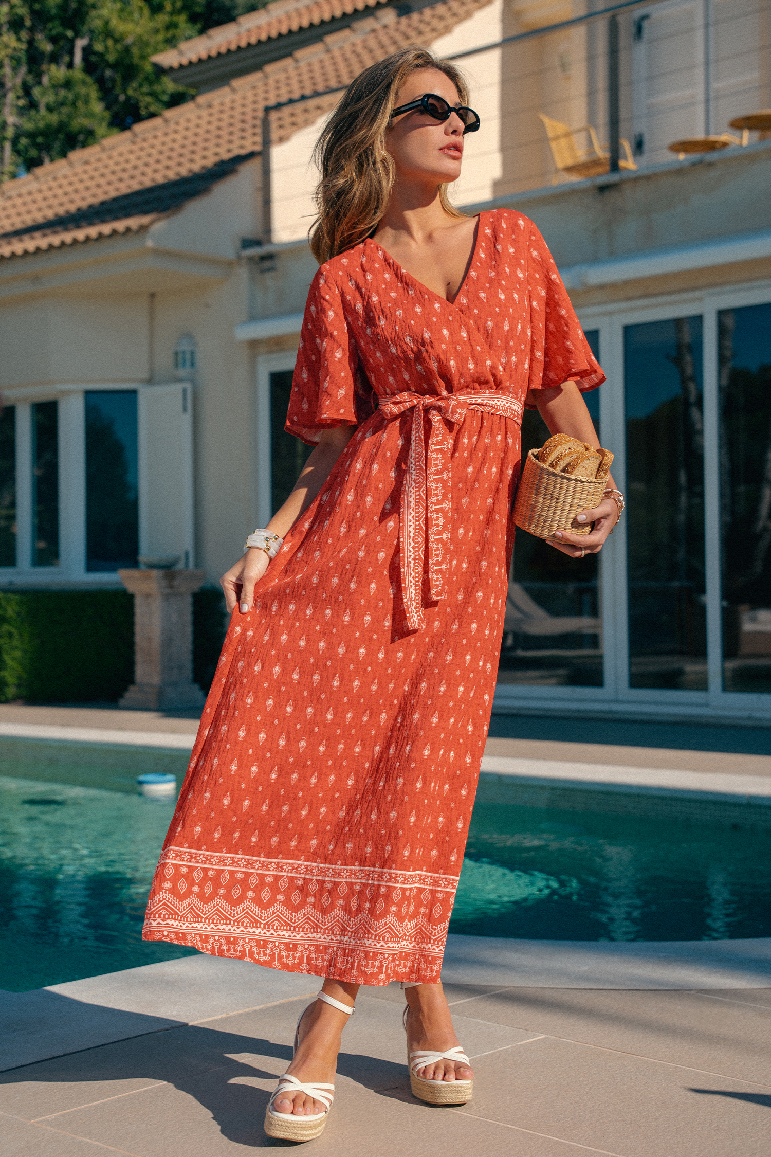 Orange Kurzarm Maxikleid mit Taillenband in Wickeloptik