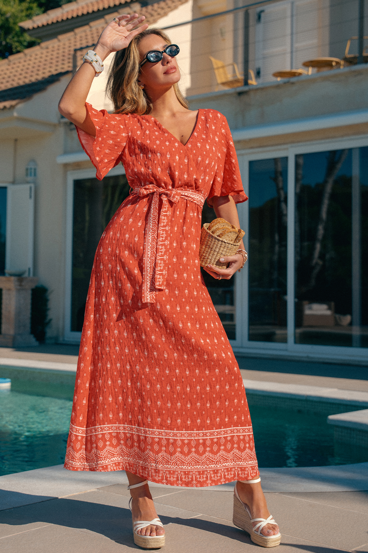 Orange Kurzarm Maxikleid mit Taillenband in Wickeloptik