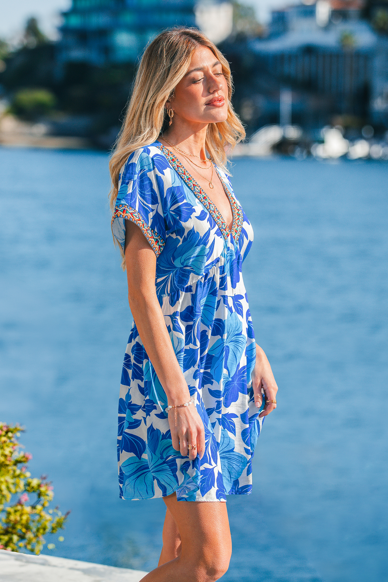 Robe de plage courte bleue